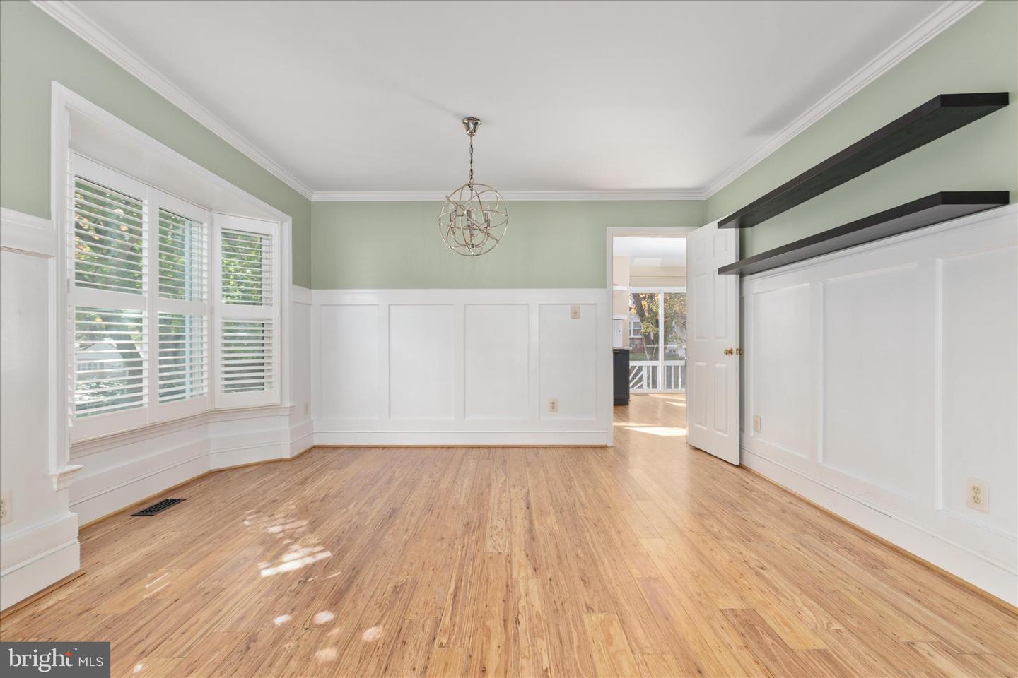 13621 OLD CHATWOOD PL, CHANTILLY, Virginia 20151, 4 Bedrooms Bedrooms, ,3 BathroomsBathrooms,Residential,For sale,13621 OLD CHATWOOD PL,VAFX2275572 MLS # VAFX2275572 13621 OLD CHATWOOD PL, CHANTILLY, Virginia 20151, 4 Bedrooms Bedrooms, ,3 BathroomsBathrooms,Residential,For sale,13621 OLD CHATWOOD PL,VAFX2275572 MLS # VAFX2275572