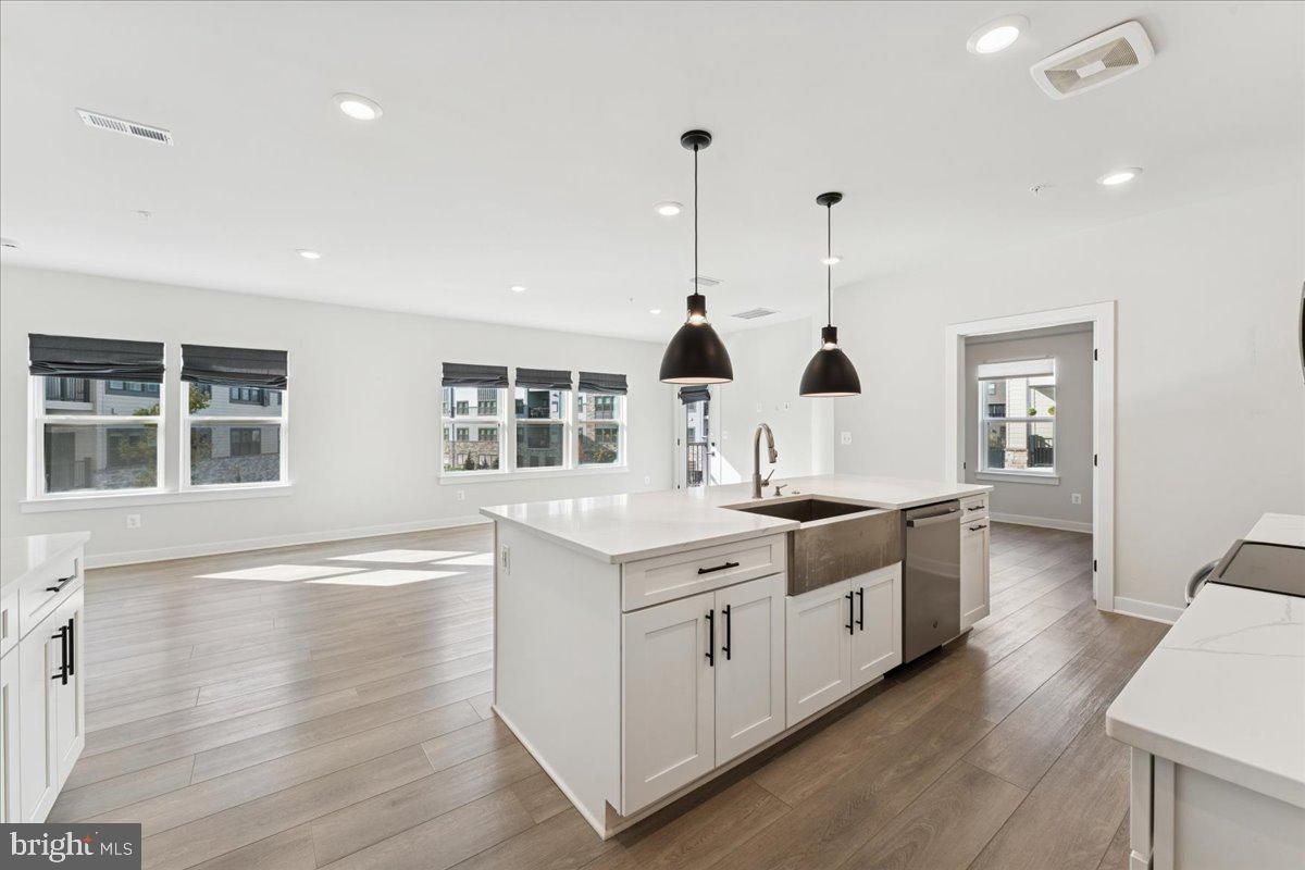 12850 MOSAIC PARK WAY #2-A, HERNDON, Virginia 20171, 2 Bedrooms Bedrooms, 5 Rooms Rooms,2 BathroomsBathrooms,Residential,For sale,12850 MOSAIC PARK WAY #2-A,VAFX2275904 MLS # VAFX2275904 12850 MOSAIC PARK WAY #2-A, HERNDON, Virginia 20171, 2 Bedrooms Bedrooms, 5 Rooms Rooms,2 BathroomsBathrooms,Residential,For sale,12850 MOSAIC PARK WAY #2-A,VAFX2275904 MLS # VAFX2275904