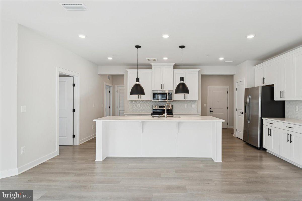 12850 MOSAIC PARK WAY #2-A, HERNDON, Virginia 20171, 2 Bedrooms Bedrooms, 5 Rooms Rooms,2 BathroomsBathrooms,Residential,For sale,12850 MOSAIC PARK WAY #2-A,VAFX2275904 MLS # VAFX2275904 12850 MOSAIC PARK WAY #2-A, HERNDON, Virginia 20171, 2 Bedrooms Bedrooms, 5 Rooms Rooms,2 BathroomsBathrooms,Residential,For sale,12850 MOSAIC PARK WAY #2-A,VAFX2275904 MLS # VAFX2275904