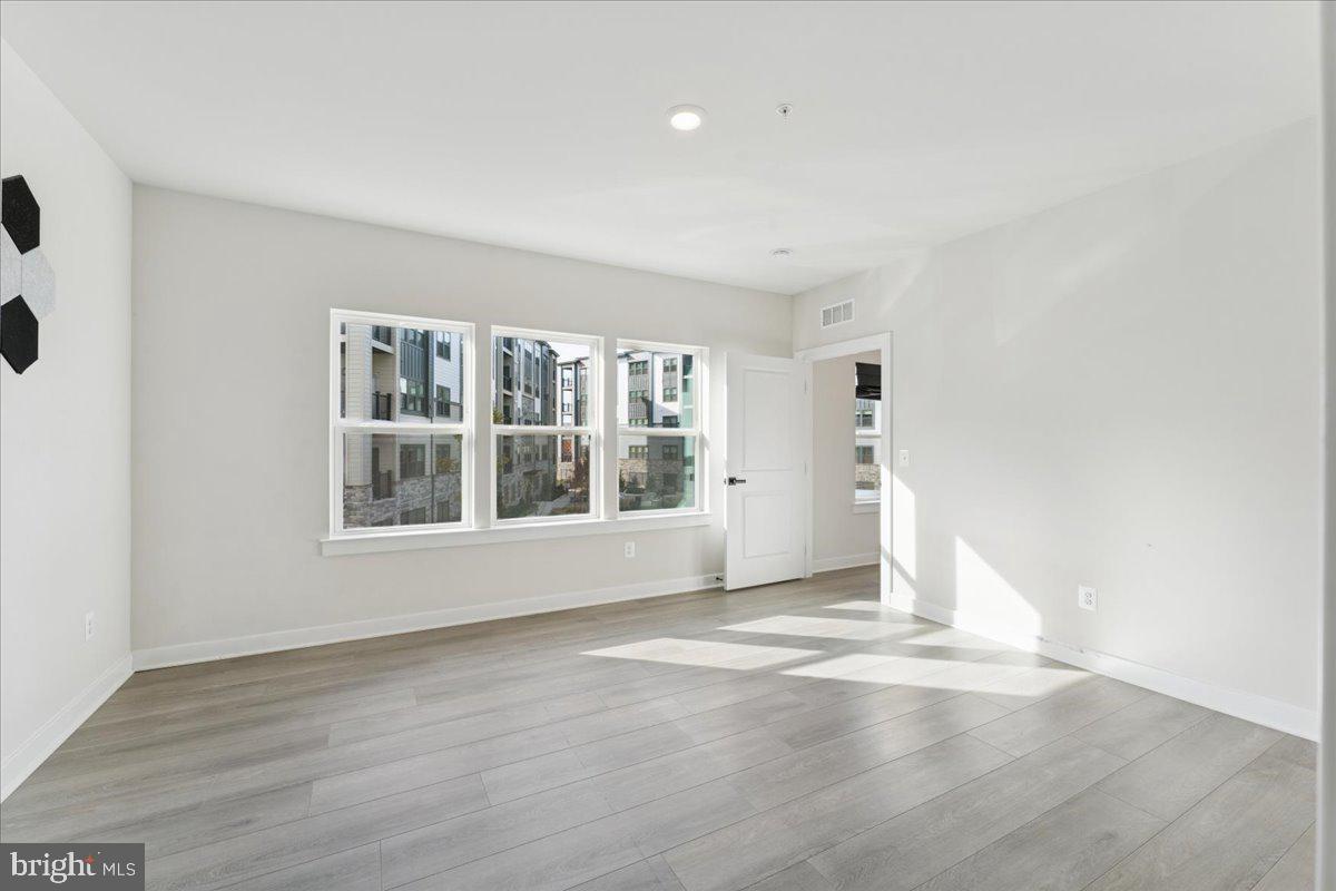 12850 MOSAIC PARK WAY #2-A, HERNDON, Virginia 20171, 2 Bedrooms Bedrooms, 5 Rooms Rooms,2 BathroomsBathrooms,Residential,For sale,12850 MOSAIC PARK WAY #2-A,VAFX2275904 MLS # VAFX2275904 12850 MOSAIC PARK WAY #2-A, HERNDON, Virginia 20171, 2 Bedrooms Bedrooms, 5 Rooms Rooms,2 BathroomsBathrooms,Residential,For sale,12850 MOSAIC PARK WAY #2-A,VAFX2275904 MLS # VAFX2275904