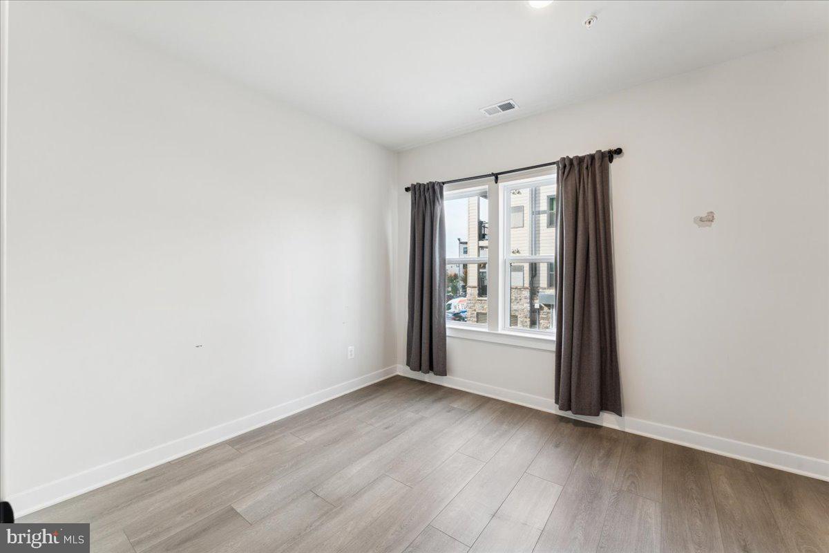 12850 MOSAIC PARK WAY #2-A, HERNDON, Virginia 20171, 2 Bedrooms Bedrooms, 5 Rooms Rooms,2 BathroomsBathrooms,Residential,For sale,12850 MOSAIC PARK WAY #2-A,VAFX2275904 MLS # VAFX2275904 12850 MOSAIC PARK WAY #2-A, HERNDON, Virginia 20171, 2 Bedrooms Bedrooms, 5 Rooms Rooms,2 BathroomsBathrooms,Residential,For sale,12850 MOSAIC PARK WAY #2-A,VAFX2275904 MLS # VAFX2275904