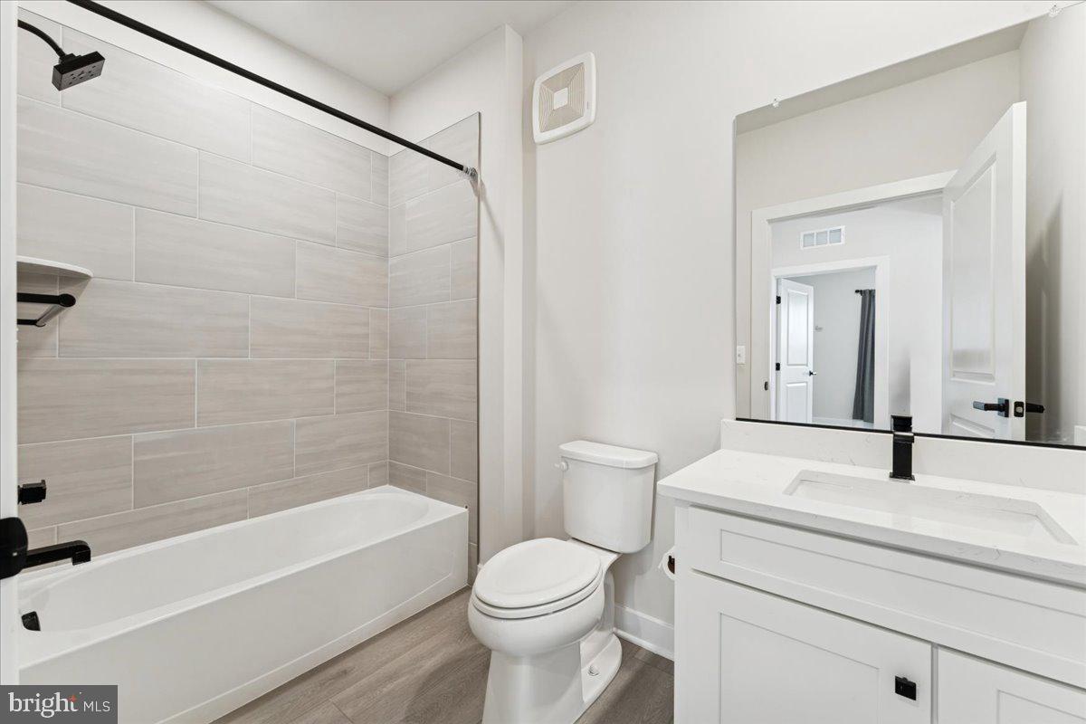 12850 MOSAIC PARK WAY #2-A, HERNDON, Virginia 20171, 2 Bedrooms Bedrooms, 5 Rooms Rooms,2 BathroomsBathrooms,Residential,For sale,12850 MOSAIC PARK WAY #2-A,VAFX2275904 MLS # VAFX2275904 12850 MOSAIC PARK WAY #2-A, HERNDON, Virginia 20171, 2 Bedrooms Bedrooms, 5 Rooms Rooms,2 BathroomsBathrooms,Residential,For sale,12850 MOSAIC PARK WAY #2-A,VAFX2275904 MLS # VAFX2275904