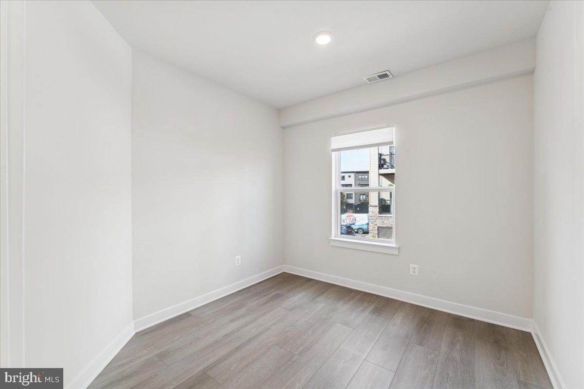 12850 MOSAIC PARK WAY #2-A, HERNDON, Virginia 20171, 2 Bedrooms Bedrooms, 5 Rooms Rooms,2 BathroomsBathrooms,Residential,For sale,12850 MOSAIC PARK WAY #2-A,VAFX2275904 MLS # VAFX2275904 12850 MOSAIC PARK WAY #2-A, HERNDON, Virginia 20171, 2 Bedrooms Bedrooms, 5 Rooms Rooms,2 BathroomsBathrooms,Residential,For sale,12850 MOSAIC PARK WAY #2-A,VAFX2275904 MLS # VAFX2275904