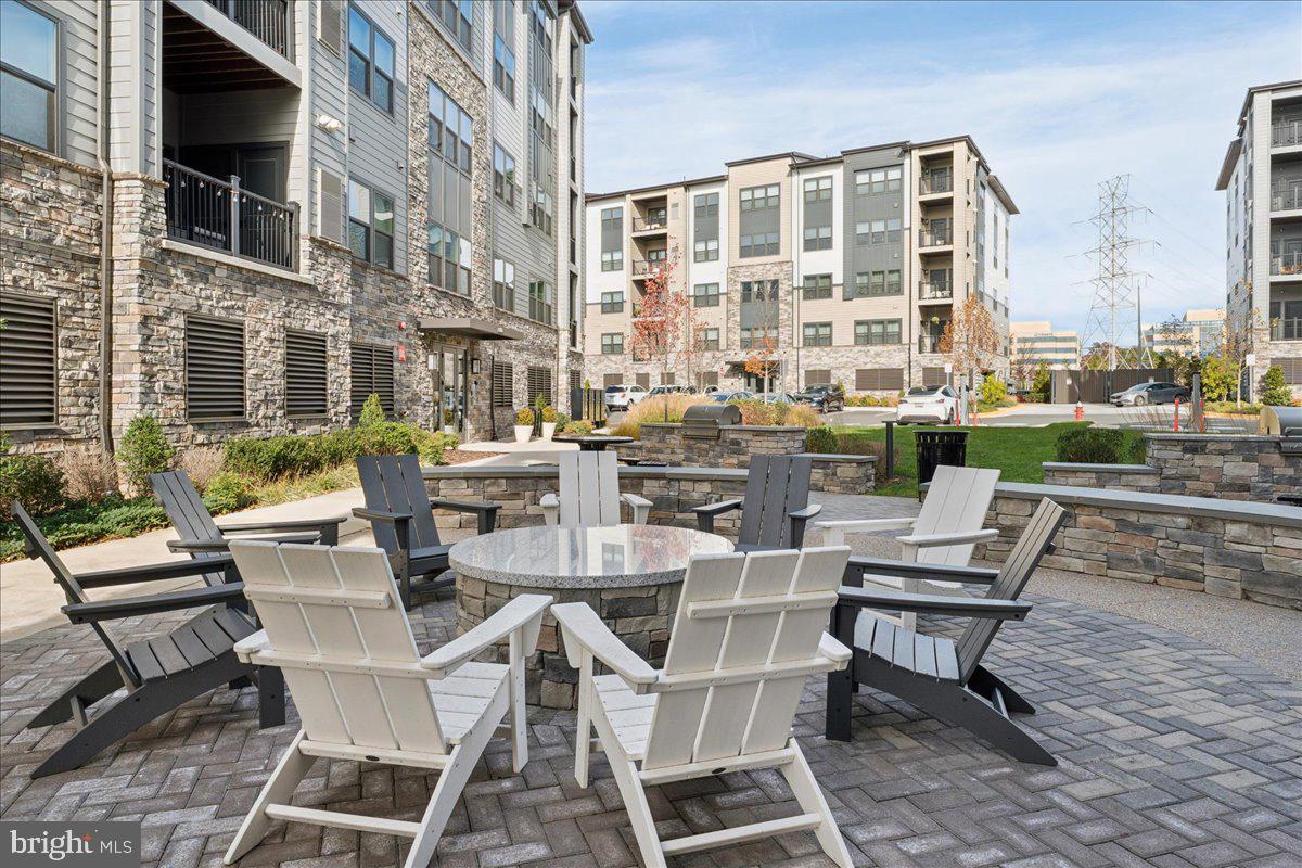 12850 MOSAIC PARK WAY #2-A, HERNDON, Virginia 20171, 2 Bedrooms Bedrooms, 5 Rooms Rooms,2 BathroomsBathrooms,Residential,For sale,12850 MOSAIC PARK WAY #2-A,VAFX2275904 MLS # VAFX2275904 12850 MOSAIC PARK WAY #2-A, HERNDON, Virginia 20171, 2 Bedrooms Bedrooms, 5 Rooms Rooms,2 BathroomsBathrooms,Residential,For sale,12850 MOSAIC PARK WAY #2-A,VAFX2275904 MLS # VAFX2275904