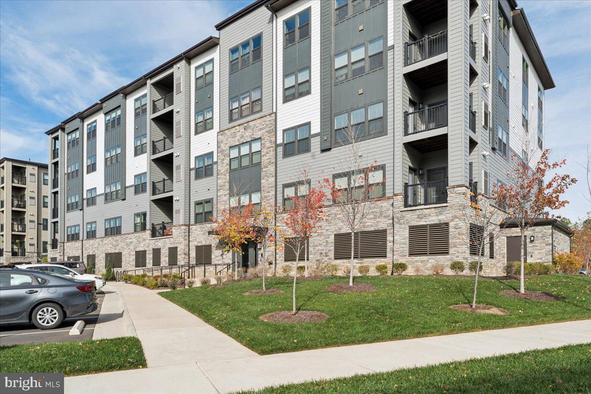 12850 MOSAIC PARK WAY #2-A, HERNDON, Virginia 20171, 2 Bedrooms Bedrooms, 5 Rooms Rooms,2 BathroomsBathrooms,Residential,For sale,12850 MOSAIC PARK WAY #2-A,VAFX2275904 MLS # VAFX2275904 12850 MOSAIC PARK WAY #2-A, HERNDON, Virginia 20171, 2 Bedrooms Bedrooms, 5 Rooms Rooms,2 BathroomsBathrooms,Residential,For sale,12850 MOSAIC PARK WAY #2-A,VAFX2275904 MLS # VAFX2275904