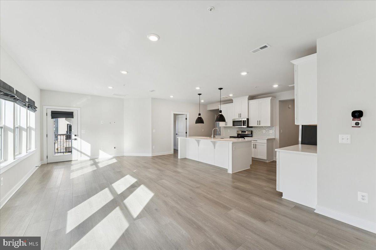 12850 MOSAIC PARK WAY #2-A, HERNDON, Virginia 20171, 2 Bedrooms Bedrooms, 5 Rooms Rooms,2 BathroomsBathrooms,Residential,For sale,12850 MOSAIC PARK WAY #2-A,VAFX2275904 MLS # VAFX2275904 12850 MOSAIC PARK WAY #2-A, HERNDON, Virginia 20171, 2 Bedrooms Bedrooms, 5 Rooms Rooms,2 BathroomsBathrooms,Residential,For sale,12850 MOSAIC PARK WAY #2-A,VAFX2275904 MLS # VAFX2275904