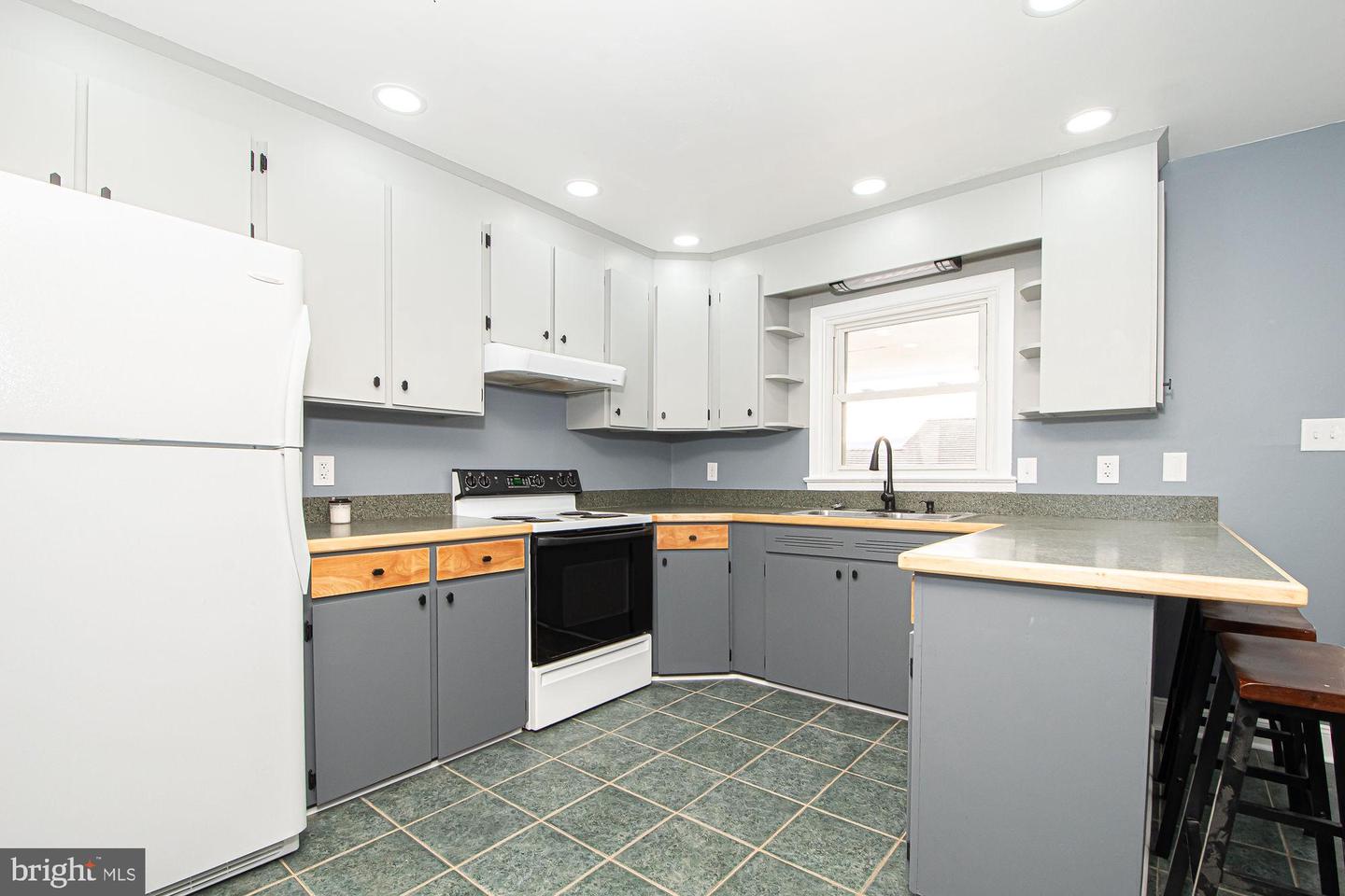 812 VIRGINIA AVE, FRONT ROYAL, Virginia 22630, 3 Bedrooms Bedrooms, ,1 BathroomBathrooms,Residential,For sale,812 VIRGINIA AVE,VAWR2012618 MLS # VAWR2012618 812 VIRGINIA AVE, FRONT ROYAL, Virginia 22630, 3 Bedrooms Bedrooms, ,1 BathroomBathrooms,Residential,For sale,812 VIRGINIA AVE,VAWR2012618 MLS # VAWR2012618