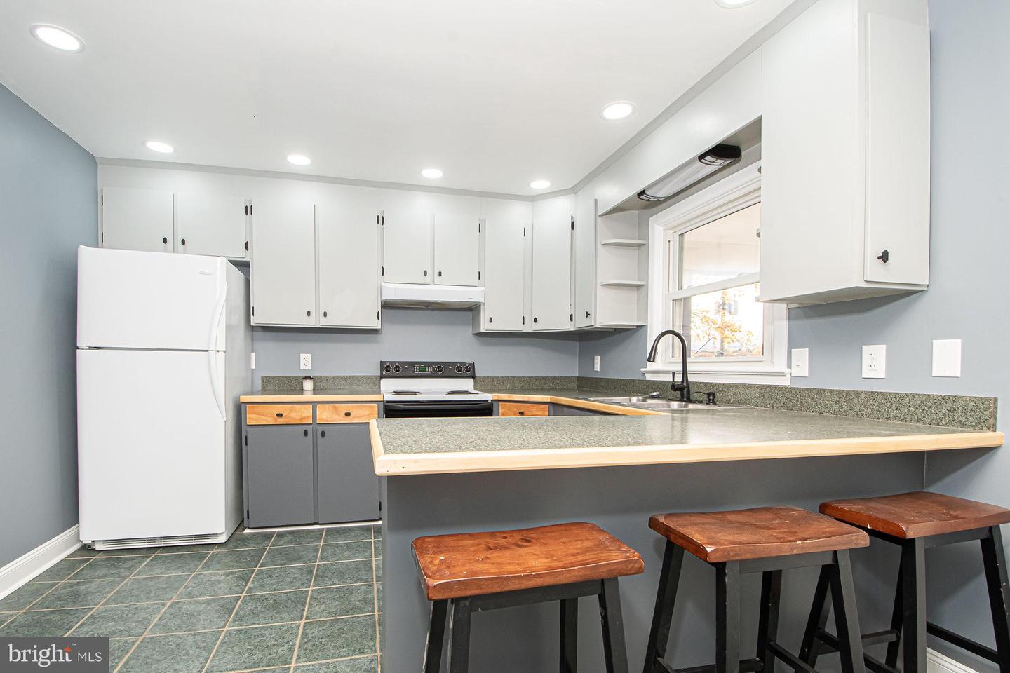 812 VIRGINIA AVE, FRONT ROYAL, Virginia 22630, 3 Bedrooms Bedrooms, ,1 BathroomBathrooms,Residential,For sale,812 VIRGINIA AVE,VAWR2012618 MLS # VAWR2012618 812 VIRGINIA AVE, FRONT ROYAL, Virginia 22630, 3 Bedrooms Bedrooms, ,1 BathroomBathrooms,Residential,For sale,812 VIRGINIA AVE,VAWR2012618 MLS # VAWR2012618