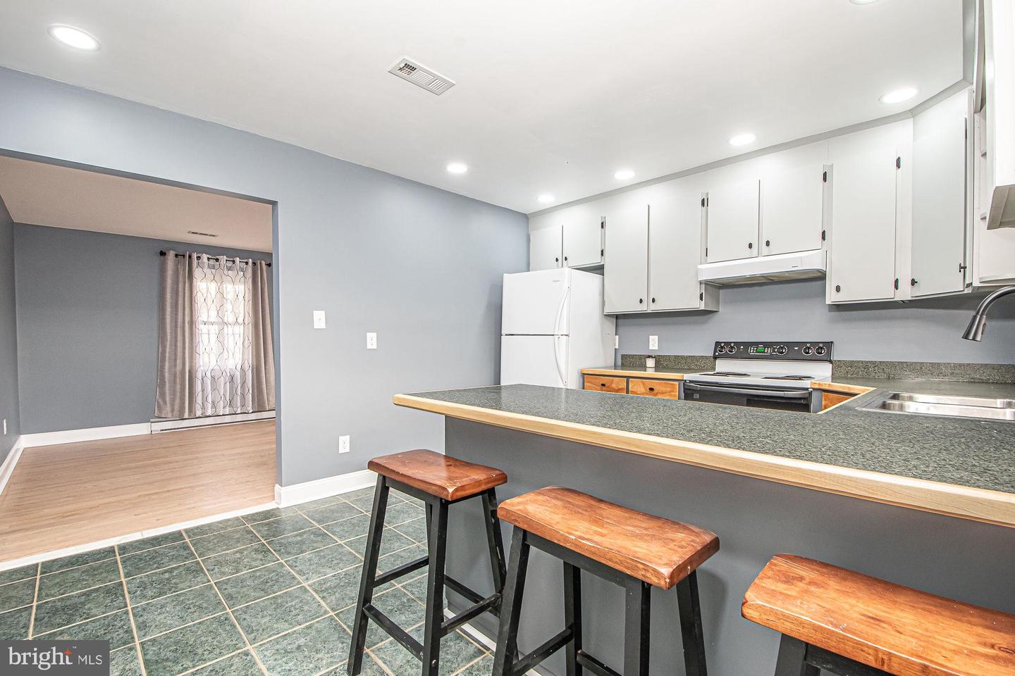 812 VIRGINIA AVE, FRONT ROYAL, Virginia 22630, 3 Bedrooms Bedrooms, ,1 BathroomBathrooms,Residential,For sale,812 VIRGINIA AVE,VAWR2012618 MLS # VAWR2012618 812 VIRGINIA AVE, FRONT ROYAL, Virginia 22630, 3 Bedrooms Bedrooms, ,1 BathroomBathrooms,Residential,For sale,812 VIRGINIA AVE,VAWR2012618 MLS # VAWR2012618