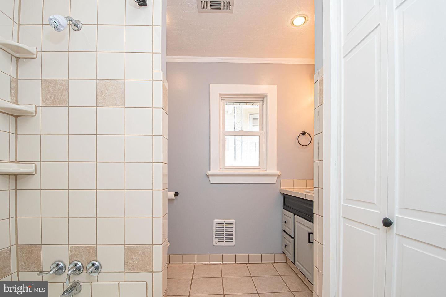 812 VIRGINIA AVE, FRONT ROYAL, Virginia 22630, 3 Bedrooms Bedrooms, ,1 BathroomBathrooms,Residential,For sale,812 VIRGINIA AVE,VAWR2012618 MLS # VAWR2012618 812 VIRGINIA AVE, FRONT ROYAL, Virginia 22630, 3 Bedrooms Bedrooms, ,1 BathroomBathrooms,Residential,For sale,812 VIRGINIA AVE,VAWR2012618 MLS # VAWR2012618