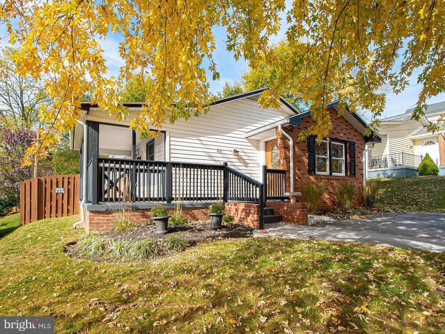 812 VIRGINIA AVE, FRONT ROYAL, Virginia 22630, 3 Bedrooms Bedrooms, ,1 BathroomBathrooms,Residential,For sale,812 VIRGINIA AVE,VAWR2012618 MLS # VAWR2012618 812 VIRGINIA AVE, FRONT ROYAL, Virginia 22630, 3 Bedrooms Bedrooms, ,1 BathroomBathrooms,Residential,For sale,812 VIRGINIA AVE,VAWR2012618 MLS # VAWR2012618