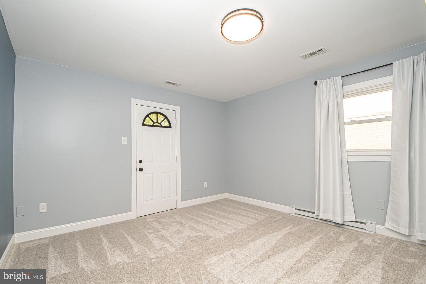 812 VIRGINIA AVE, FRONT ROYAL, Virginia 22630, 3 Bedrooms Bedrooms, ,1 BathroomBathrooms,Residential,For sale,812 VIRGINIA AVE,VAWR2012618 MLS # VAWR2012618 812 VIRGINIA AVE, FRONT ROYAL, Virginia 22630, 3 Bedrooms Bedrooms, ,1 BathroomBathrooms,Residential,For sale,812 VIRGINIA AVE,VAWR2012618 MLS # VAWR2012618