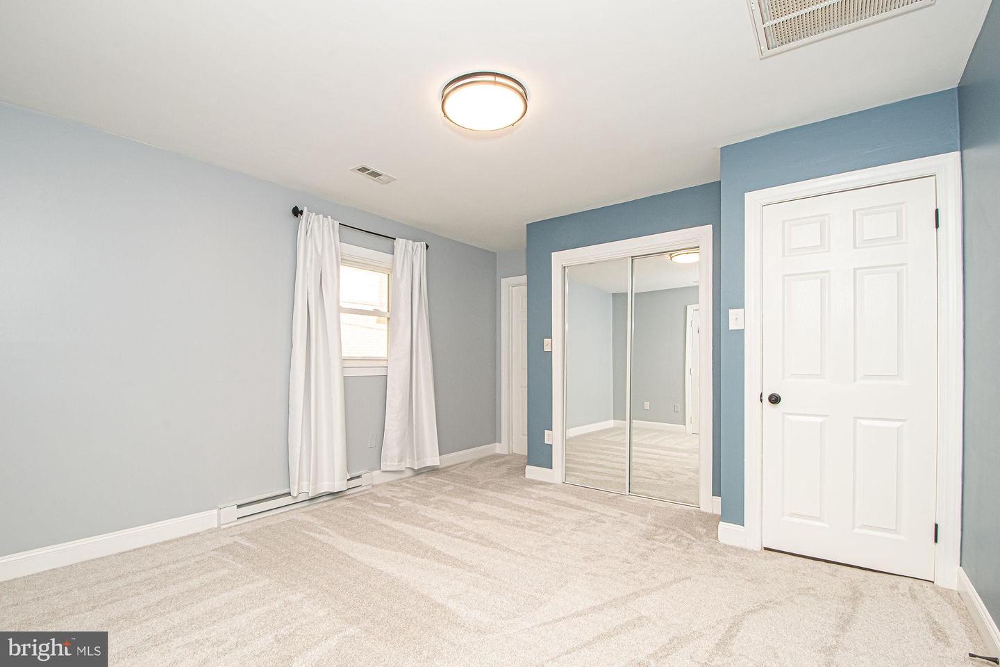 812 VIRGINIA AVE, FRONT ROYAL, Virginia 22630, 3 Bedrooms Bedrooms, ,1 BathroomBathrooms,Residential,For sale,812 VIRGINIA AVE,VAWR2012618 MLS # VAWR2012618 812 VIRGINIA AVE, FRONT ROYAL, Virginia 22630, 3 Bedrooms Bedrooms, ,1 BathroomBathrooms,Residential,For sale,812 VIRGINIA AVE,VAWR2012618 MLS # VAWR2012618