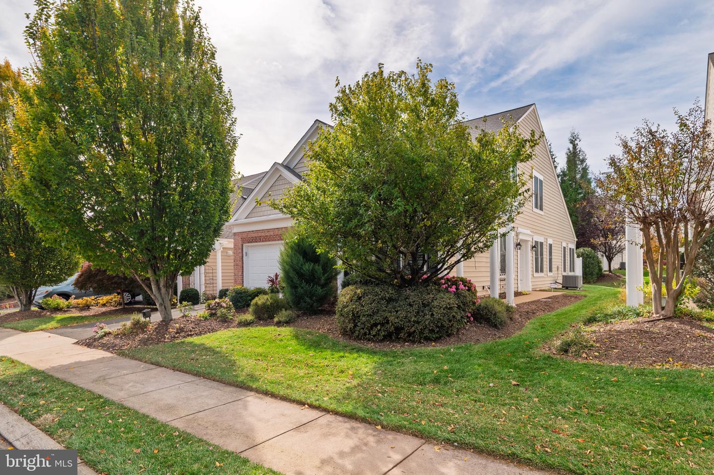 44489 MALTESE FALCON SQ, ASHBURN, Virginia 20147, 3 Bedrooms Bedrooms, ,3 BathroomsBathrooms,Residential,For sale,44489 MALTESE FALCON SQ,VALO2109682 MLS # VALO2109682 44489 MALTESE FALCON SQ, ASHBURN, Virginia 20147, 3 Bedrooms Bedrooms, ,3 BathroomsBathrooms,Residential,For sale,44489 MALTESE FALCON SQ,VALO2109682 MLS # VALO2109682