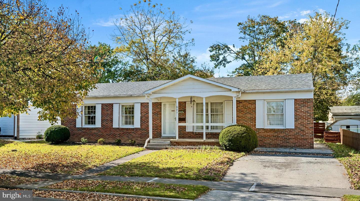 621 BUTLER AVE, WINCHESTER, Virginia 22601, 4 Bedrooms Bedrooms, ,2 BathroomsBathrooms,Residential,For sale,621 BUTLER AVE,VAWI2009352 MLS # VAWI2009352