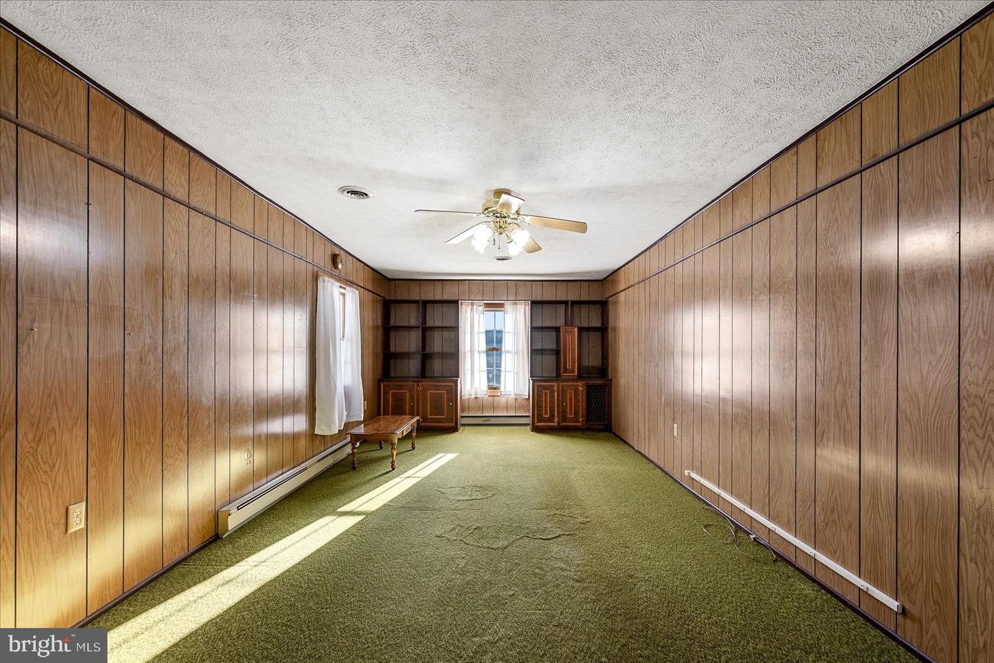 621 BUTLER AVE, WINCHESTER, Virginia 22601, 4 Bedrooms Bedrooms, ,2 BathroomsBathrooms,Residential,For sale,621 BUTLER AVE,VAWI2009352 MLS # VAWI2009352