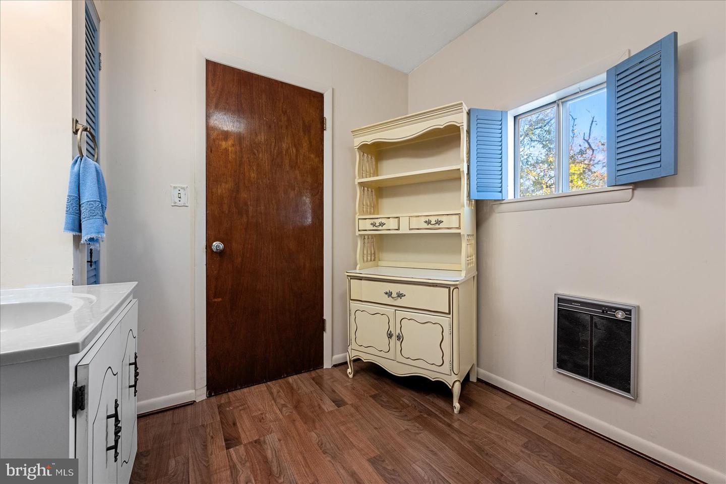 621 BUTLER AVE, WINCHESTER, Virginia 22601, 4 Bedrooms Bedrooms, ,2 BathroomsBathrooms,Residential,For sale,621 BUTLER AVE,VAWI2009352 MLS # VAWI2009352