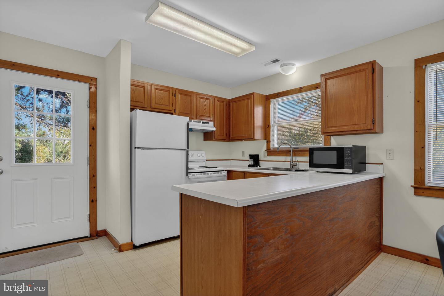 5160 MALLARD POND, CHINCOTEAGUE ISLAND, Virginia 23336, 2 Bedrooms Bedrooms, ,2 BathroomsBathrooms,Residential,For sale,5160 MALLARD POND,VAAC2002332 MLS # VAAC2002332