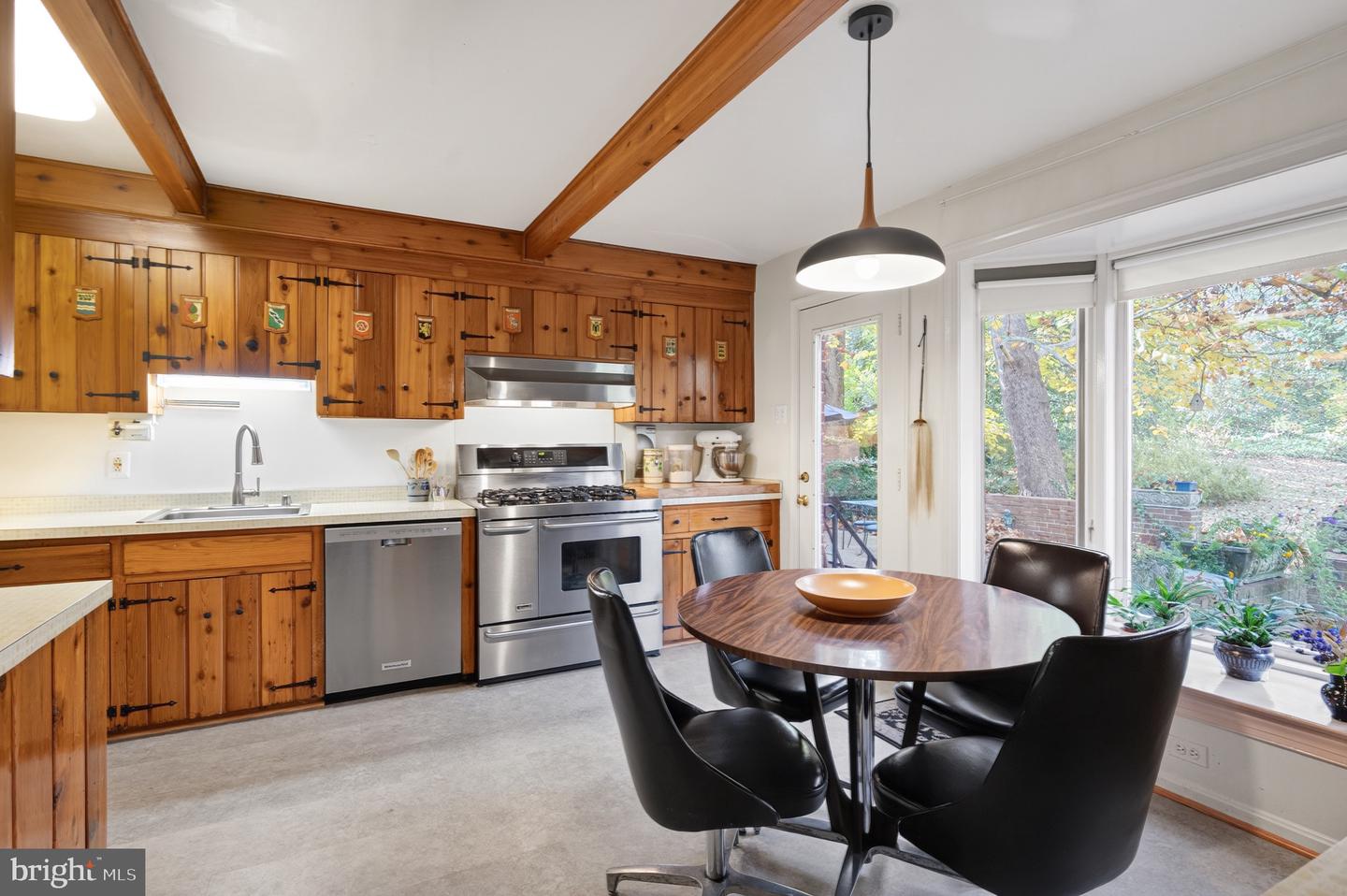 3806 BENT BRANCH RD, FALLS CHURCH, Virginia 22041, 4 Bedrooms Bedrooms, ,2 BathroomsBathrooms,Residential,For sale,3806 BENT BRANCH RD,VAFX2276504 MLS # VAFX2276504 3806 BENT BRANCH RD, FALLS CHURCH, Virginia 22041, 4 Bedrooms Bedrooms, ,2 BathroomsBathrooms,Residential,For sale,3806 BENT BRANCH RD,VAFX2276504 MLS # VAFX2276504