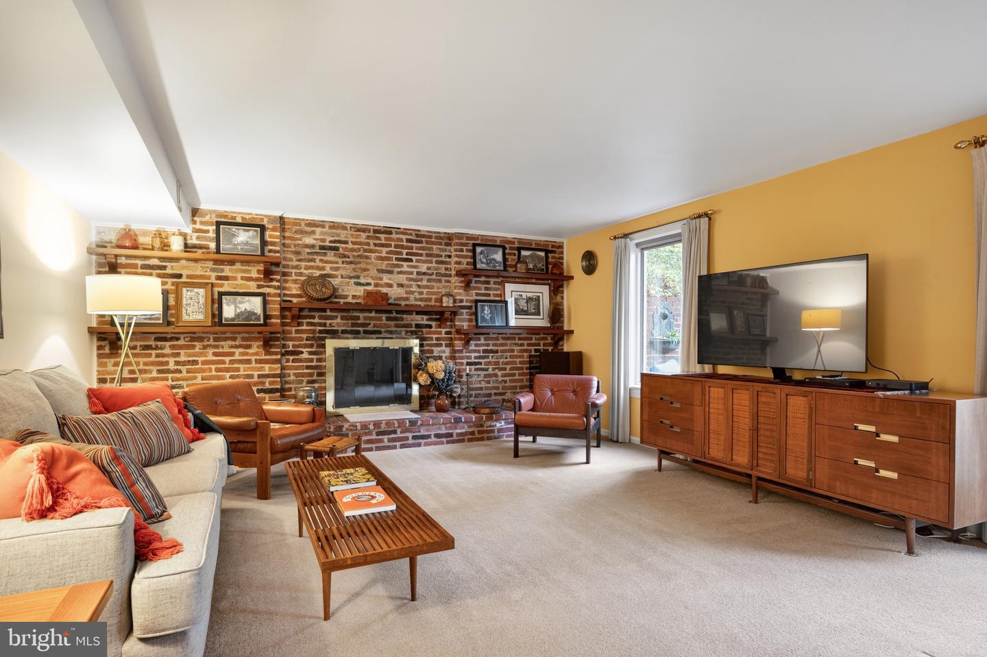 3806 BENT BRANCH RD, FALLS CHURCH, Virginia 22041, 4 Bedrooms Bedrooms, ,2 BathroomsBathrooms,Residential,For sale,3806 BENT BRANCH RD,VAFX2276504 MLS # VAFX2276504 3806 BENT BRANCH RD, FALLS CHURCH, Virginia 22041, 4 Bedrooms Bedrooms, ,2 BathroomsBathrooms,Residential,For sale,3806 BENT BRANCH RD,VAFX2276504 MLS # VAFX2276504