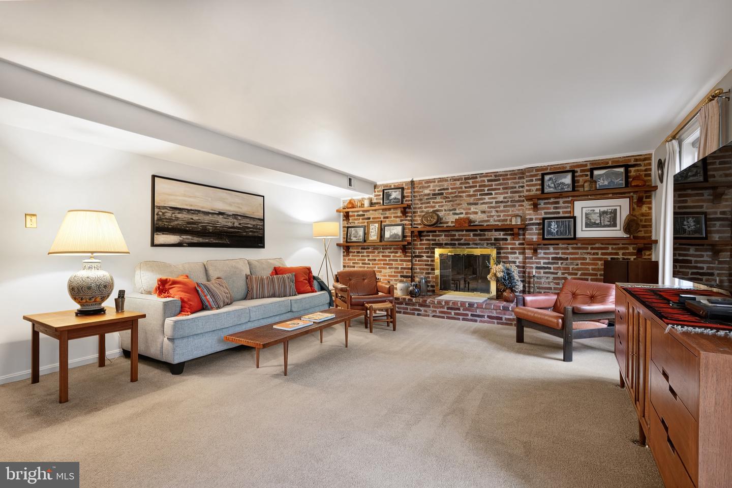 3806 BENT BRANCH RD, FALLS CHURCH, Virginia 22041, 4 Bedrooms Bedrooms, ,2 BathroomsBathrooms,Residential,For sale,3806 BENT BRANCH RD,VAFX2276504 MLS # VAFX2276504 3806 BENT BRANCH RD, FALLS CHURCH, Virginia 22041, 4 Bedrooms Bedrooms, ,2 BathroomsBathrooms,Residential,For sale,3806 BENT BRANCH RD,VAFX2276504 MLS # VAFX2276504