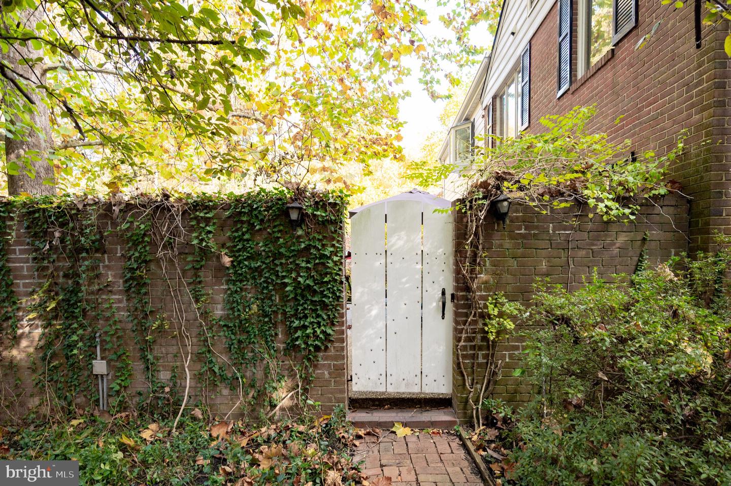 3806 BENT BRANCH RD, FALLS CHURCH, Virginia 22041, 4 Bedrooms Bedrooms, ,2 BathroomsBathrooms,Residential,For sale,3806 BENT BRANCH RD,VAFX2276504 MLS # VAFX2276504 3806 BENT BRANCH RD, FALLS CHURCH, Virginia 22041, 4 Bedrooms Bedrooms, ,2 BathroomsBathrooms,Residential,For sale,3806 BENT BRANCH RD,VAFX2276504 MLS # VAFX2276504