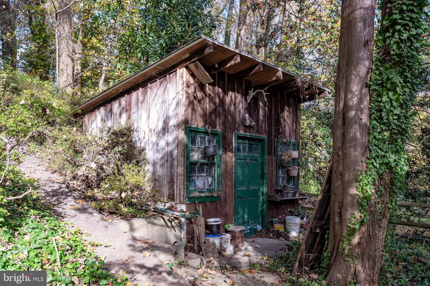 3806 BENT BRANCH RD, FALLS CHURCH, Virginia 22041, 4 Bedrooms Bedrooms, ,2 BathroomsBathrooms,Residential,For sale,3806 BENT BRANCH RD,VAFX2276504 MLS # VAFX2276504 3806 BENT BRANCH RD, FALLS CHURCH, Virginia 22041, 4 Bedrooms Bedrooms, ,2 BathroomsBathrooms,Residential,For sale,3806 BENT BRANCH RD,VAFX2276504 MLS # VAFX2276504