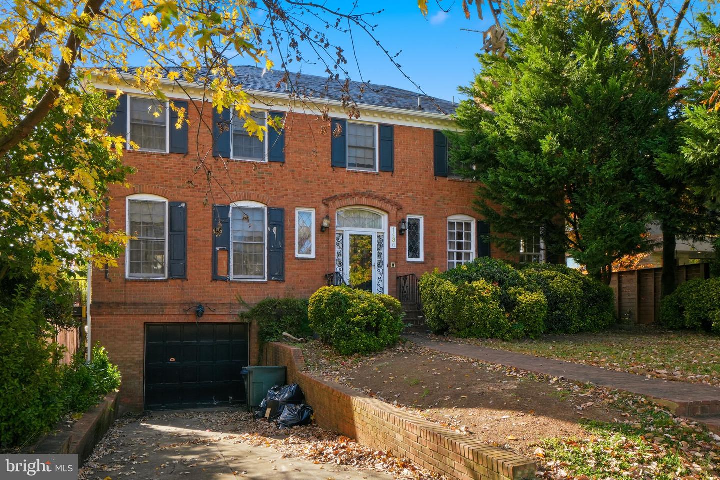 1430 FOXHALL RD NW, WASHINGTON, District Of Columbia 20007, 4 Bedrooms Bedrooms, ,3 BathroomsBathrooms,Residential,For sale,1430 FOXHALL RD NW,DCDC2229264 MLS # DCDC2229264 1430 FOXHALL RD NW, WASHINGTON, District Of Columbia 20007, 4 Bedrooms Bedrooms, ,3 BathroomsBathrooms,Residential,For sale,1430 FOXHALL RD NW,DCDC2229264 MLS # DCDC2229264