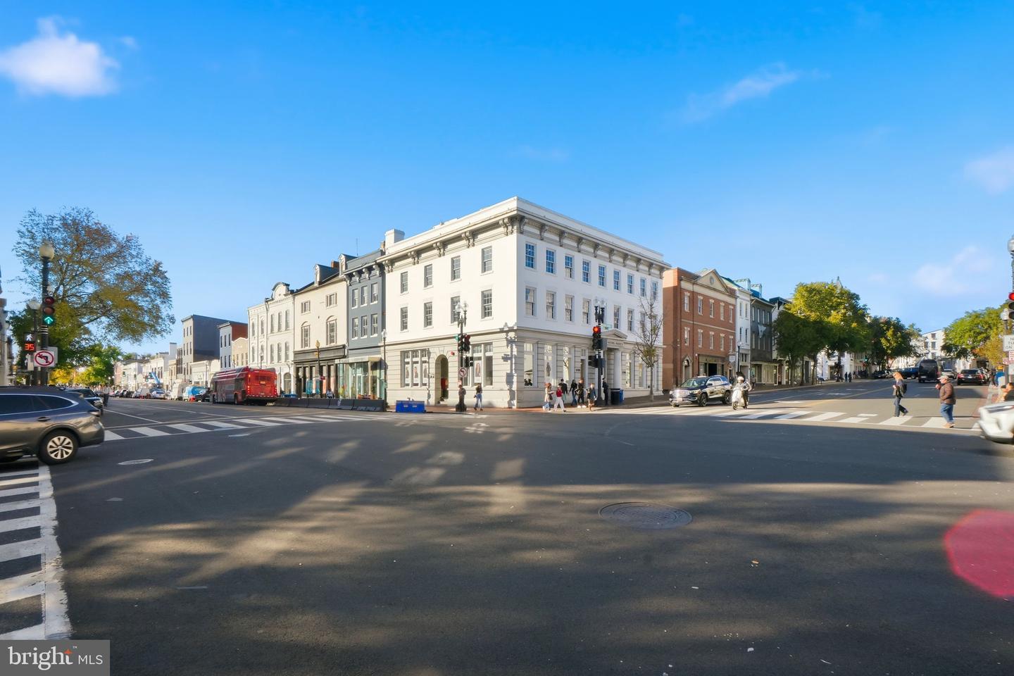 1430 FOXHALL RD NW, WASHINGTON, District Of Columbia 20007, 4 Bedrooms Bedrooms, ,3 BathroomsBathrooms,Residential,For sale,1430 FOXHALL RD NW,DCDC2229264 MLS # DCDC2229264 1430 FOXHALL RD NW, WASHINGTON, District Of Columbia 20007, 4 Bedrooms Bedrooms, ,3 BathroomsBathrooms,Residential,For sale,1430 FOXHALL RD NW,DCDC2229264 MLS # DCDC2229264