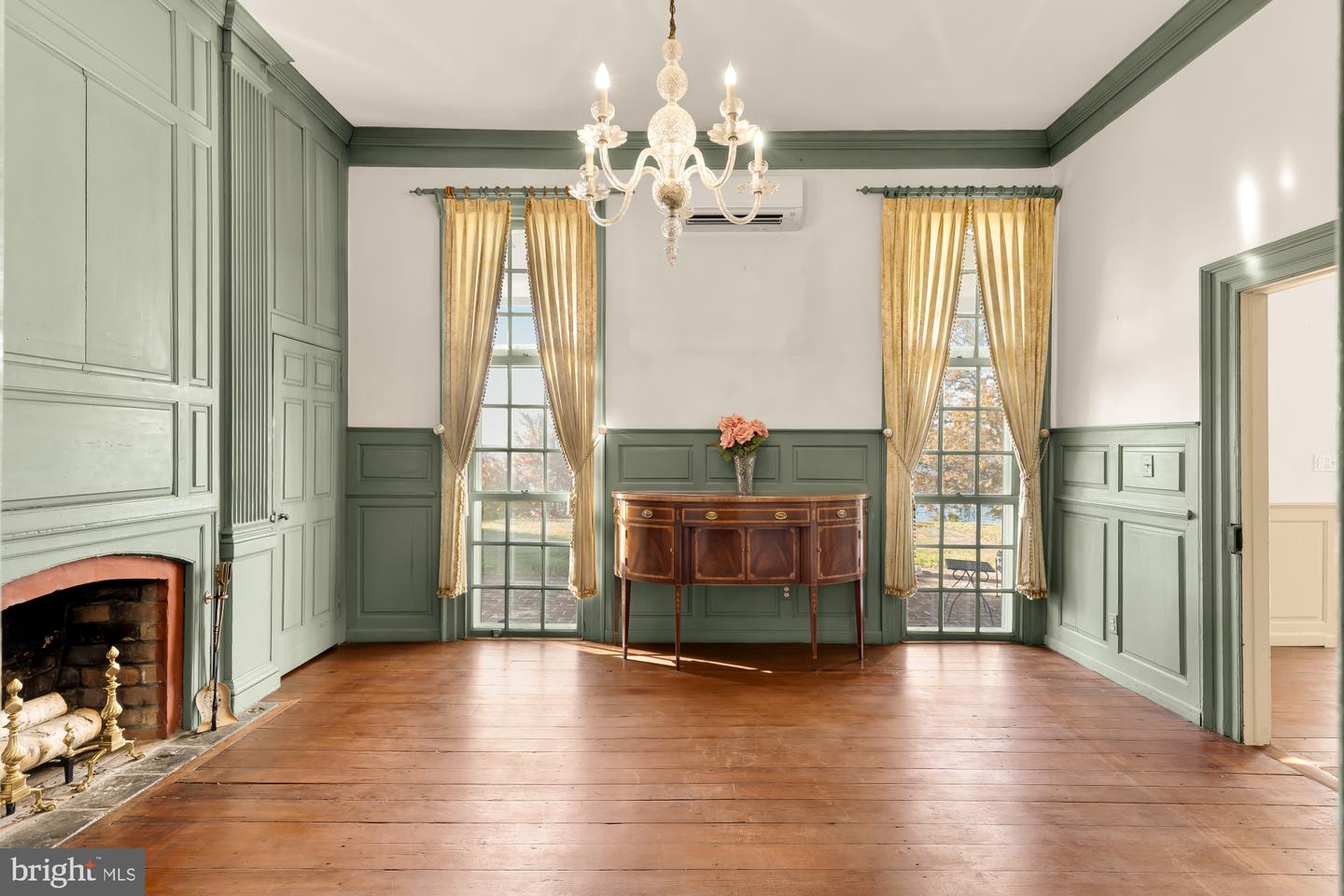 4509 CARLBY LN, ALEXANDRIA, Virginia 22309, 5 Bedrooms Bedrooms, ,3 BathroomsBathrooms,Residential,For sale,4509 CARLBY LN,VAFX2276710 MLS # VAFX2276710