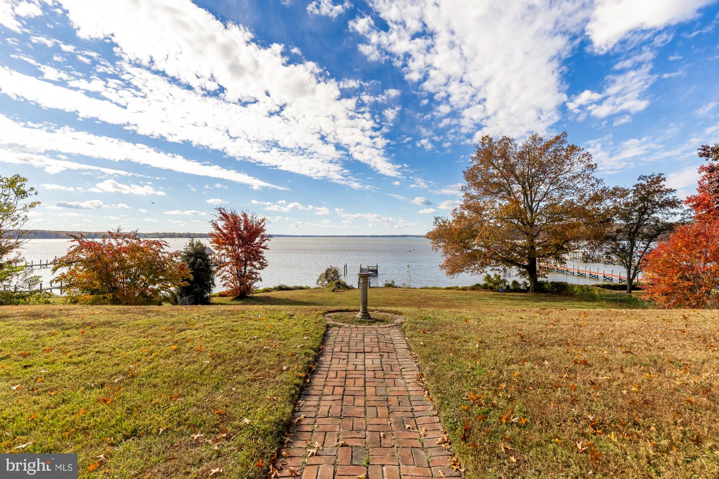 4509 CARLBY LN, ALEXANDRIA, Virginia 22309, 5 Bedrooms Bedrooms, ,3 BathroomsBathrooms,Residential,For sale,4509 CARLBY LN,VAFX2276710 MLS # VAFX2276710