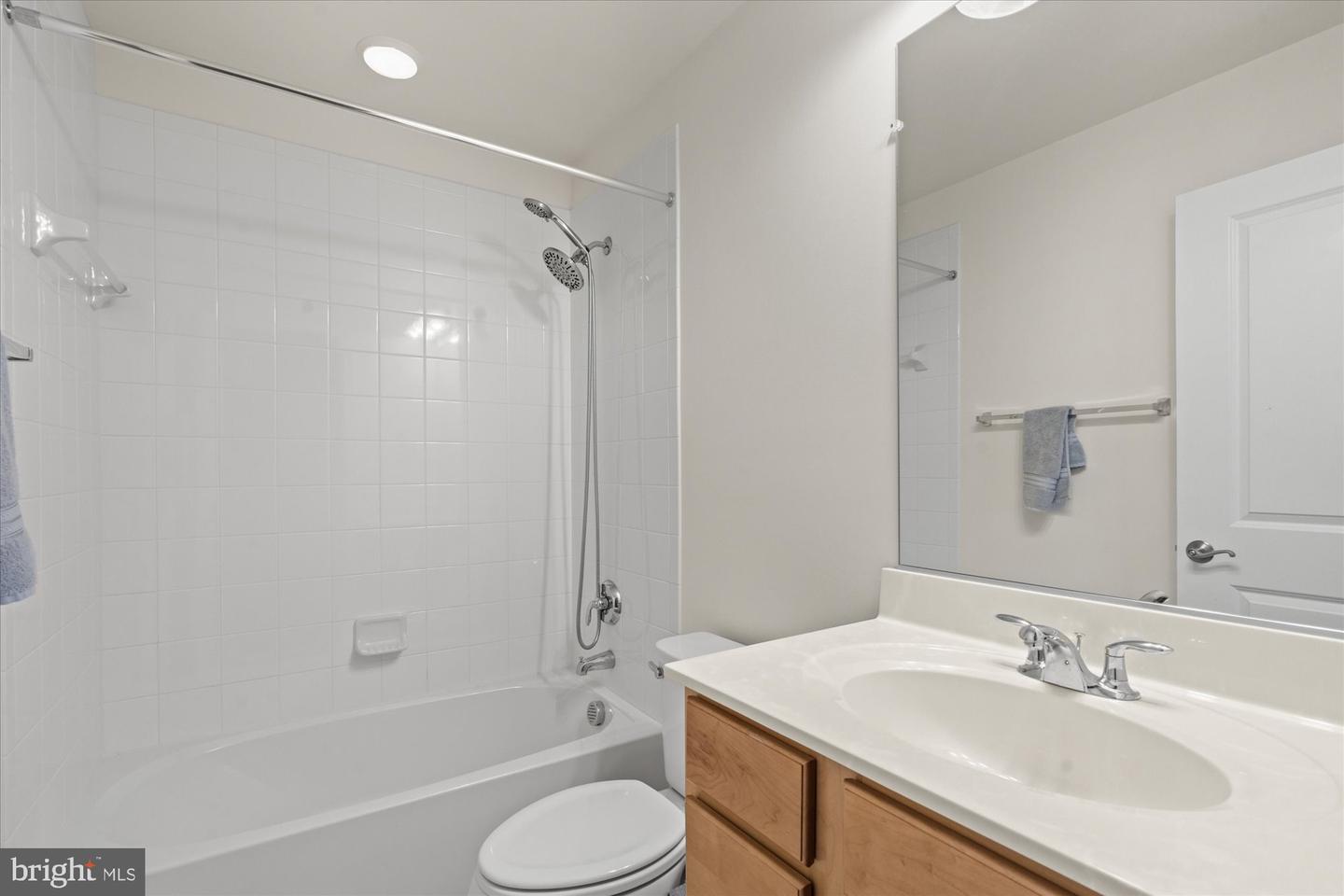 8678 UNDERHILL LN, MANASSAS, Virginia 20112, 2 Bedrooms Bedrooms, ,3 BathroomsBathrooms,Residential,For sale,8678 UNDERHILL LN,VAPW2106876 MLS # VAPW2106876 8678 UNDERHILL LN, MANASSAS, Virginia 20112, 2 Bedrooms Bedrooms, ,3 BathroomsBathrooms,Residential,For sale,8678 UNDERHILL LN,VAPW2106876 MLS # VAPW2106876