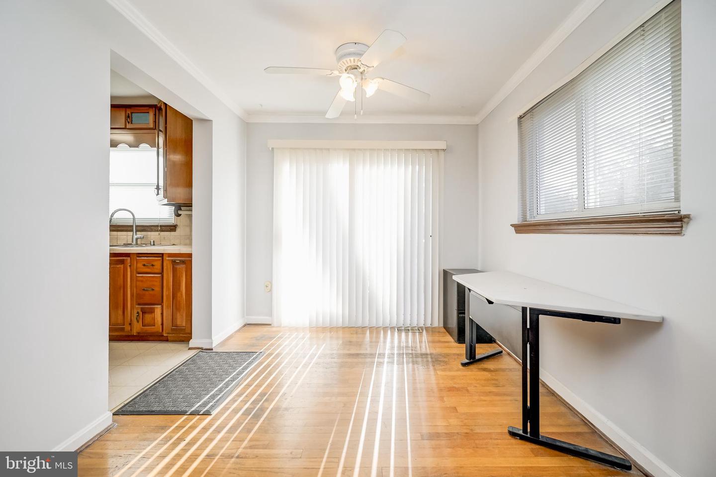 3215 PARKWOOD TER, FALLS CHURCH, Virginia 22042, 6 Bedrooms Bedrooms, ,3 BathroomsBathrooms,Residential,For sale,3215 PARKWOOD TER,VAFX2276858 MLS # VAFX2276858 3215 PARKWOOD TER, FALLS CHURCH, Virginia 22042, 6 Bedrooms Bedrooms, ,3 BathroomsBathrooms,Residential,For sale,3215 PARKWOOD TER,VAFX2276858 MLS # VAFX2276858