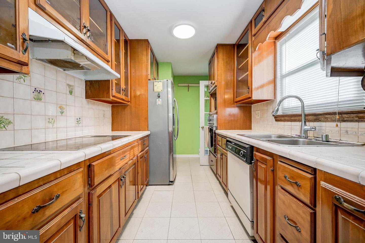 3215 PARKWOOD TER, FALLS CHURCH, Virginia 22042, 6 Bedrooms Bedrooms, ,3 BathroomsBathrooms,Residential,For sale,3215 PARKWOOD TER,VAFX2276858 MLS # VAFX2276858 3215 PARKWOOD TER, FALLS CHURCH, Virginia 22042, 6 Bedrooms Bedrooms, ,3 BathroomsBathrooms,Residential,For sale,3215 PARKWOOD TER,VAFX2276858 MLS # VAFX2276858