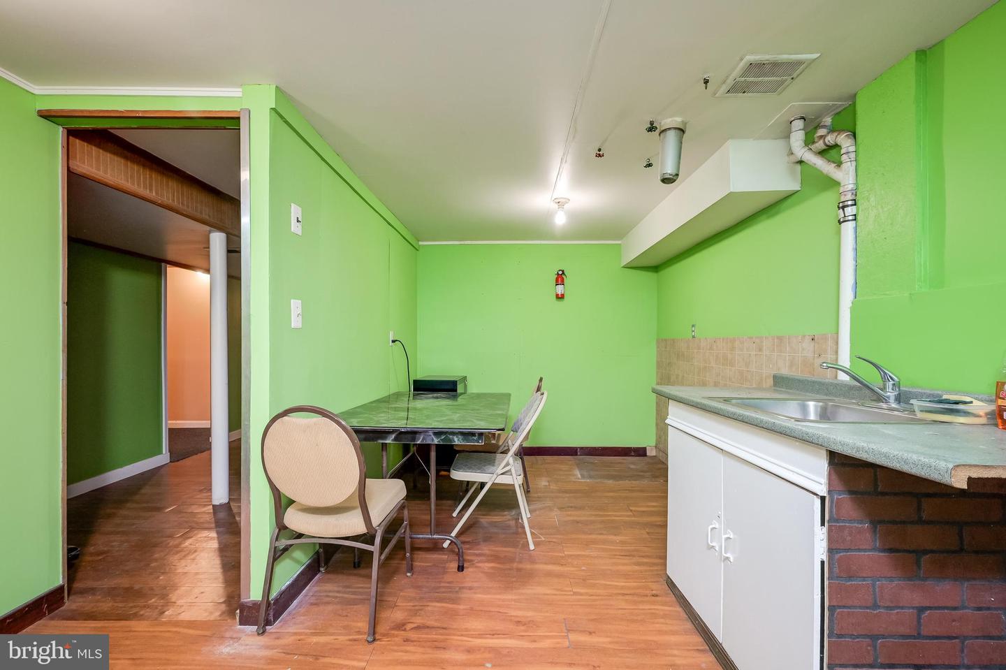 3215 PARKWOOD TER, FALLS CHURCH, Virginia 22042, 6 Bedrooms Bedrooms, ,3 BathroomsBathrooms,Residential,For sale,3215 PARKWOOD TER,VAFX2276858 MLS # VAFX2276858 3215 PARKWOOD TER, FALLS CHURCH, Virginia 22042, 6 Bedrooms Bedrooms, ,3 BathroomsBathrooms,Residential,For sale,3215 PARKWOOD TER,VAFX2276858 MLS # VAFX2276858