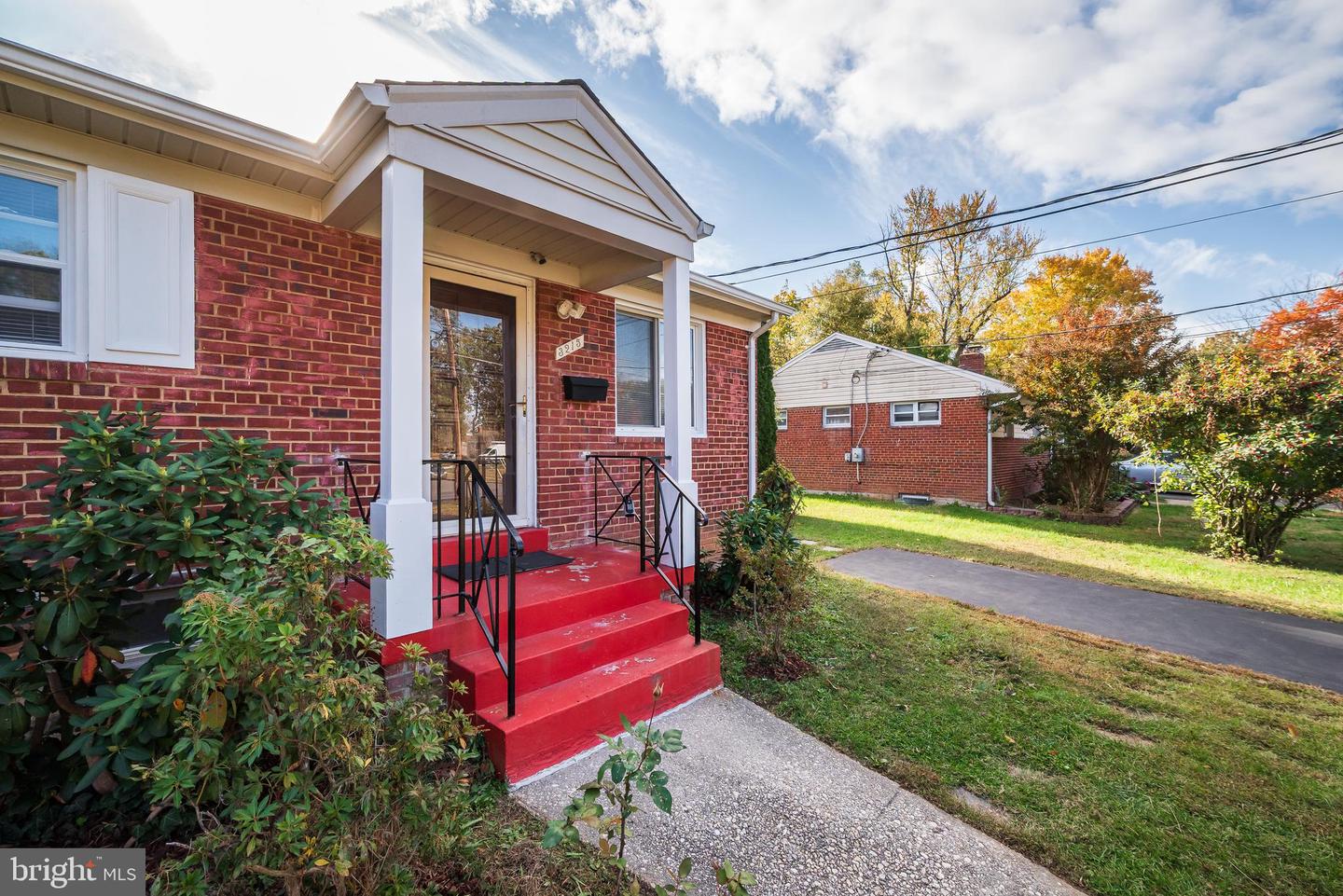 3215 PARKWOOD TER, FALLS CHURCH, Virginia 22042, 6 Bedrooms Bedrooms, ,3 BathroomsBathrooms,Residential,For sale,3215 PARKWOOD TER,VAFX2276858 MLS # VAFX2276858 3215 PARKWOOD TER, FALLS CHURCH, Virginia 22042, 6 Bedrooms Bedrooms, ,3 BathroomsBathrooms,Residential,For sale,3215 PARKWOOD TER,VAFX2276858 MLS # VAFX2276858