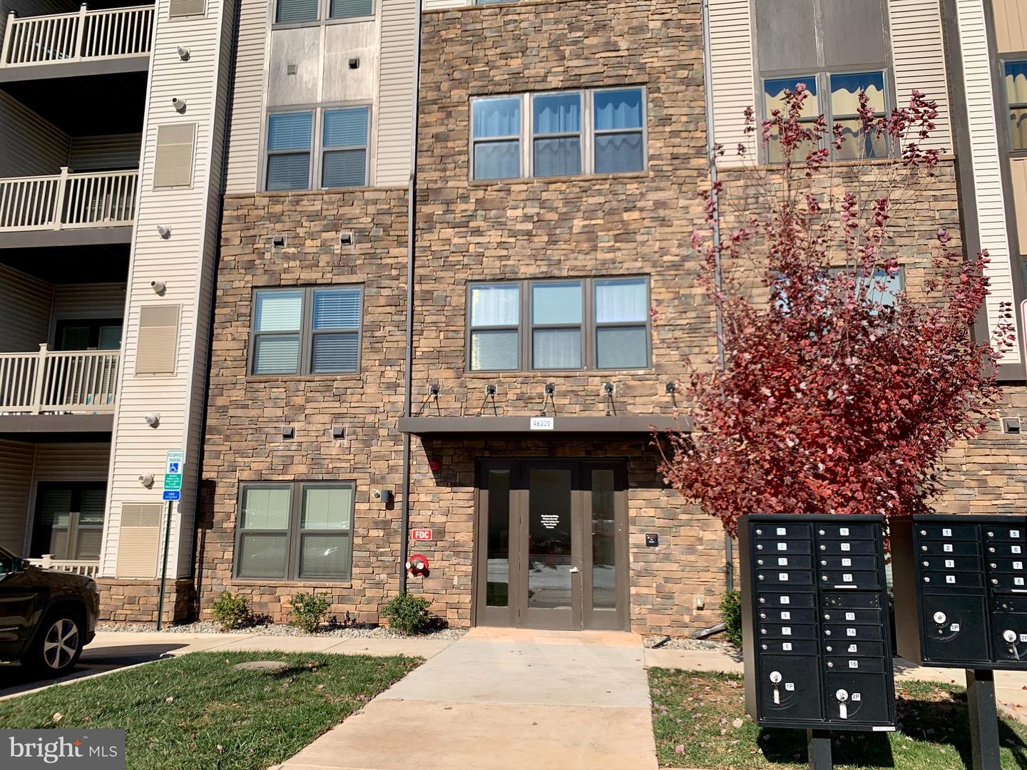 46320 MOUNT MILSTEAD TER #100, STERLING, Virginia 20164, 2 Bedrooms Bedrooms, ,2 BathroomsBathrooms,Residential,For sale,46320 MOUNT MILSTEAD TER #100,VALO2110072 MLS # VALO2110072 46320 MOUNT MILSTEAD TER #100, STERLING, Virginia 20164, 2 Bedrooms Bedrooms, ,2 BathroomsBathrooms,Residential,For sale,46320 MOUNT MILSTEAD TER #100,VALO2110072 MLS # VALO2110072