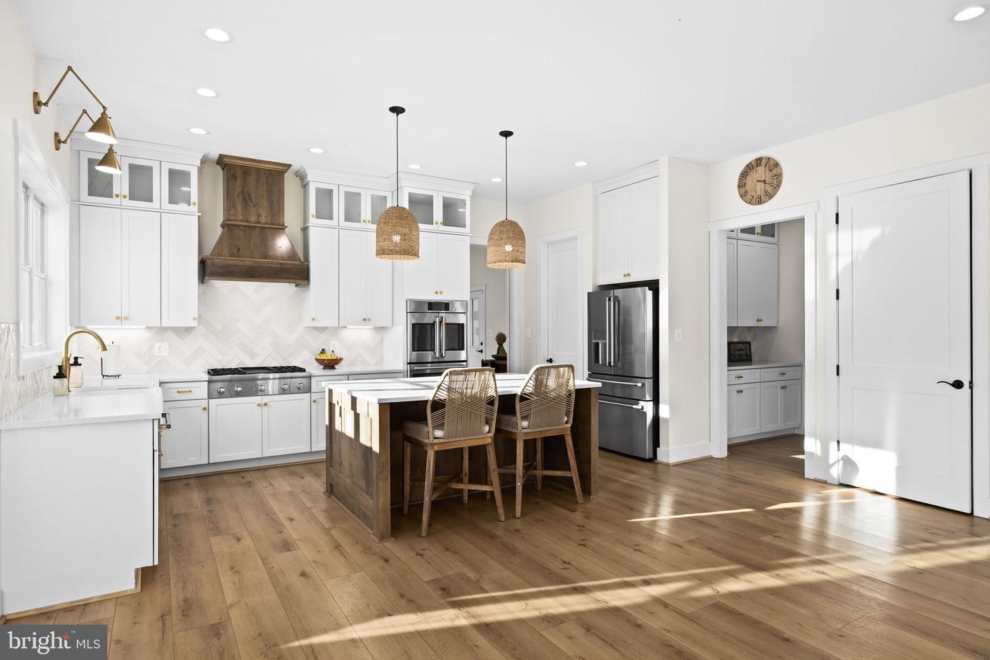 14660 LEE HWY, AMISSVILLE, Virginia 20106, 4 Bedrooms Bedrooms, ,4 BathroomsBathrooms,Residential,For sale,14660 LEE HWY,VARP2002370 MLS # VARP2002370 14660 LEE HWY, AMISSVILLE, Virginia 20106, 4 Bedrooms Bedrooms, ,4 BathroomsBathrooms,Residential,For sale,14660 LEE HWY,VARP2002370 MLS # VARP2002370