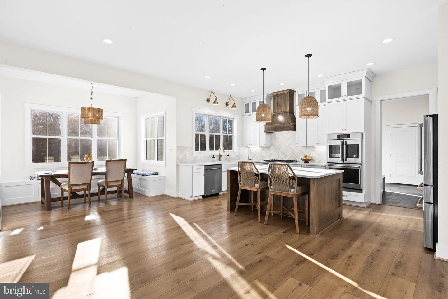 14660 LEE HWY, AMISSVILLE, Virginia 20106, 4 Bedrooms Bedrooms, ,4 BathroomsBathrooms,Residential,For sale,14660 LEE HWY,VARP2002370 MLS # VARP2002370 14660 LEE HWY, AMISSVILLE, Virginia 20106, 4 Bedrooms Bedrooms, ,4 BathroomsBathrooms,Residential,For sale,14660 LEE HWY,VARP2002370 MLS # VARP2002370