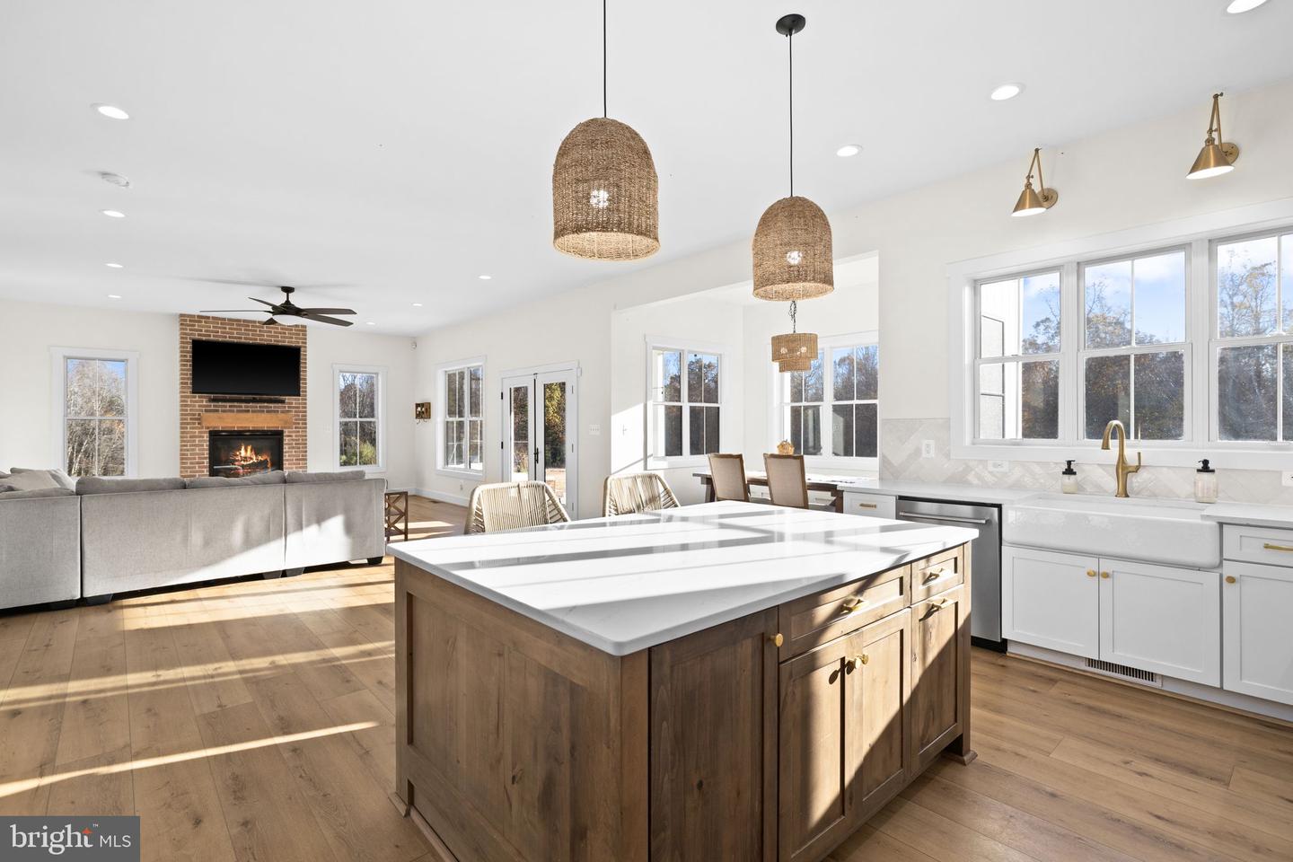 14660 LEE HWY, AMISSVILLE, Virginia 20106, 4 Bedrooms Bedrooms, ,4 BathroomsBathrooms,Residential,For sale,14660 LEE HWY,VARP2002370 MLS # VARP2002370 14660 LEE HWY, AMISSVILLE, Virginia 20106, 4 Bedrooms Bedrooms, ,4 BathroomsBathrooms,Residential,For sale,14660 LEE HWY,VARP2002370 MLS # VARP2002370