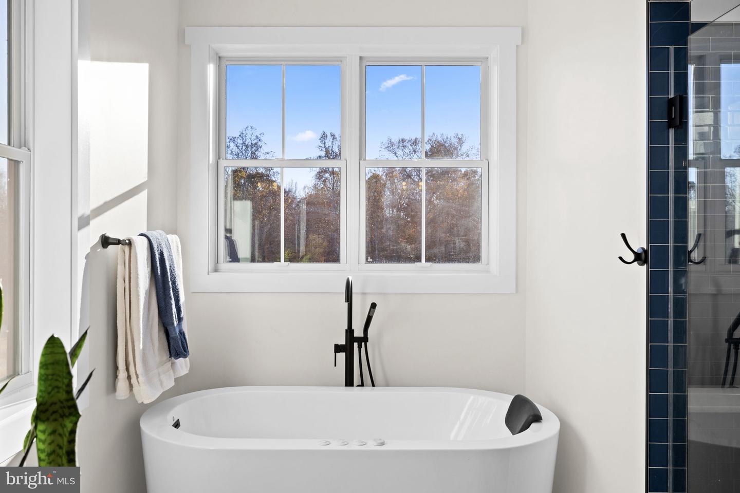 14660 LEE HWY, AMISSVILLE, Virginia 20106, 4 Bedrooms Bedrooms, ,4 BathroomsBathrooms,Residential,For sale,14660 LEE HWY,VARP2002370 MLS # VARP2002370 14660 LEE HWY, AMISSVILLE, Virginia 20106, 4 Bedrooms Bedrooms, ,4 BathroomsBathrooms,Residential,For sale,14660 LEE HWY,VARP2002370 MLS # VARP2002370