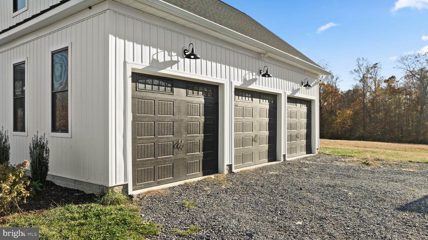 14660 LEE HWY, AMISSVILLE, Virginia 20106, 4 Bedrooms Bedrooms, ,4 BathroomsBathrooms,Residential,For sale,14660 LEE HWY,VARP2002370 MLS # VARP2002370 14660 LEE HWY, AMISSVILLE, Virginia 20106, 4 Bedrooms Bedrooms, ,4 BathroomsBathrooms,Residential,For sale,14660 LEE HWY,VARP2002370 MLS # VARP2002370