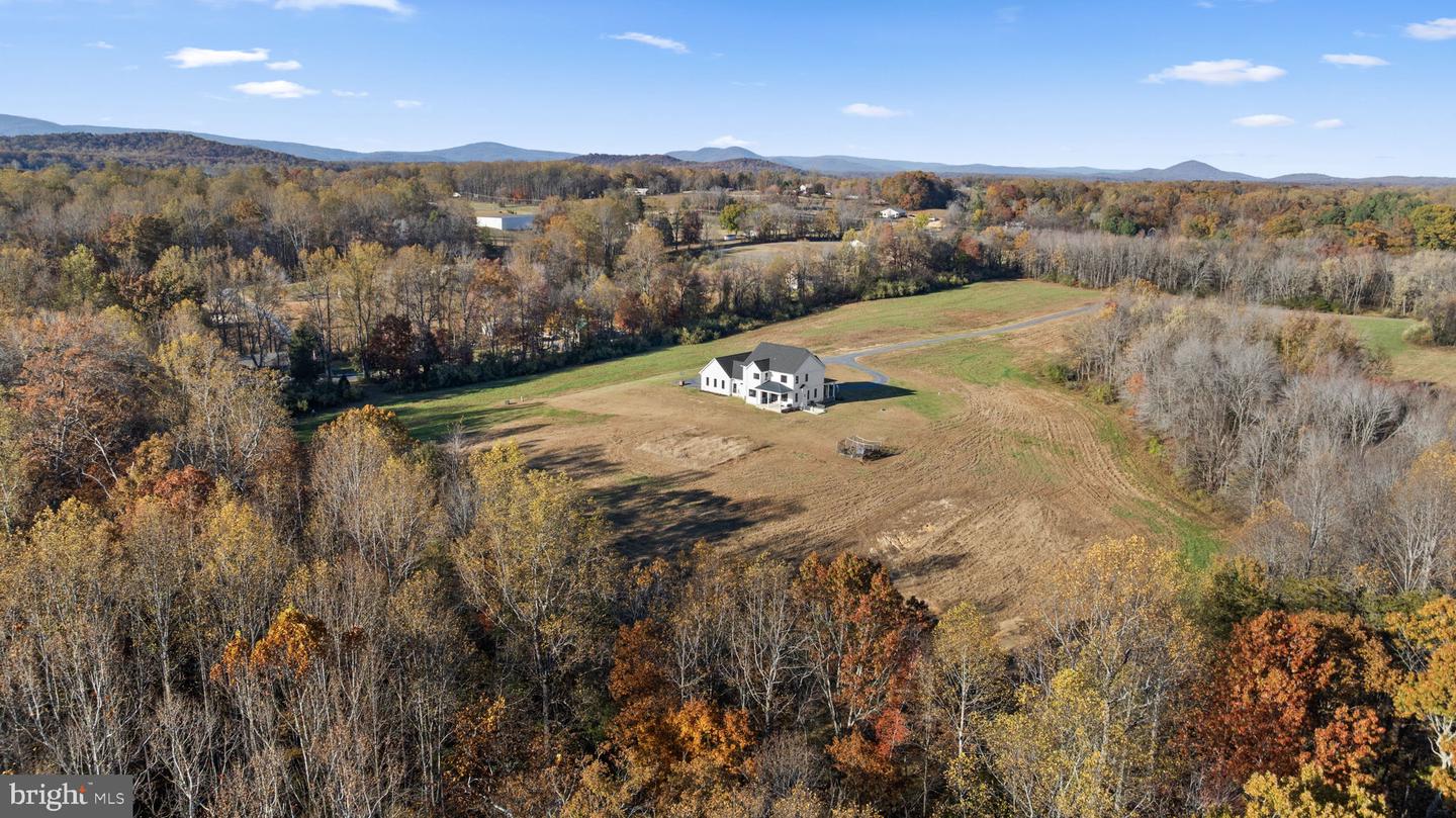 14660 LEE HWY, AMISSVILLE, Virginia 20106, 4 Bedrooms Bedrooms, ,4 BathroomsBathrooms,Residential,For sale,14660 LEE HWY,VARP2002370 MLS # VARP2002370 14660 LEE HWY, AMISSVILLE, Virginia 20106, 4 Bedrooms Bedrooms, ,4 BathroomsBathrooms,Residential,For sale,14660 LEE HWY,VARP2002370 MLS # VARP2002370