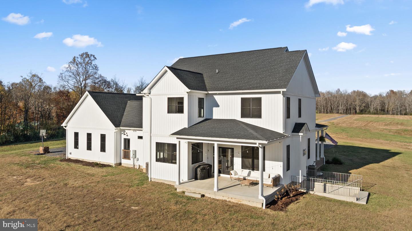 14660 LEE HWY, AMISSVILLE, Virginia 20106, 4 Bedrooms Bedrooms, ,4 BathroomsBathrooms,Residential,For sale,14660 LEE HWY,VARP2002370 MLS # VARP2002370 14660 LEE HWY, AMISSVILLE, Virginia 20106, 4 Bedrooms Bedrooms, ,4 BathroomsBathrooms,Residential,For sale,14660 LEE HWY,VARP2002370 MLS # VARP2002370