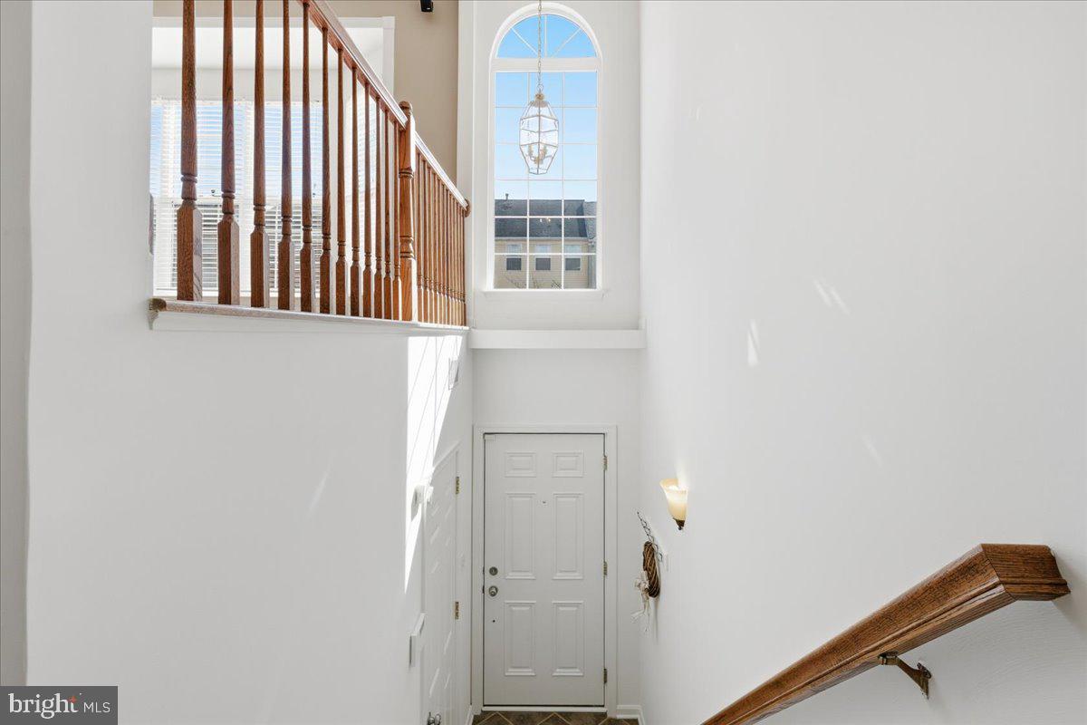 6636 HUNTER CREEK LN, ALEXANDRIA, Virginia 22315, 3 Bedrooms Bedrooms, ,3 BathroomsBathrooms,Residential,For sale,6636 HUNTER CREEK LN,VAFX2276974 MLS # VAFX2276974 6636 HUNTER CREEK LN, ALEXANDRIA, Virginia 22315, 3 Bedrooms Bedrooms, ,3 BathroomsBathrooms,Residential,For sale,6636 HUNTER CREEK LN,VAFX2276974 MLS # VAFX2276974