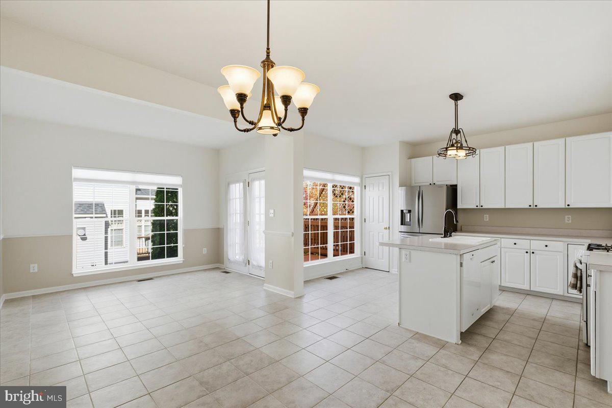 6636 HUNTER CREEK LN, ALEXANDRIA, Virginia 22315, 3 Bedrooms Bedrooms, ,3 BathroomsBathrooms,Residential,For sale,6636 HUNTER CREEK LN,VAFX2276974 MLS # VAFX2276974 6636 HUNTER CREEK LN, ALEXANDRIA, Virginia 22315, 3 Bedrooms Bedrooms, ,3 BathroomsBathrooms,Residential,For sale,6636 HUNTER CREEK LN,VAFX2276974 MLS # VAFX2276974