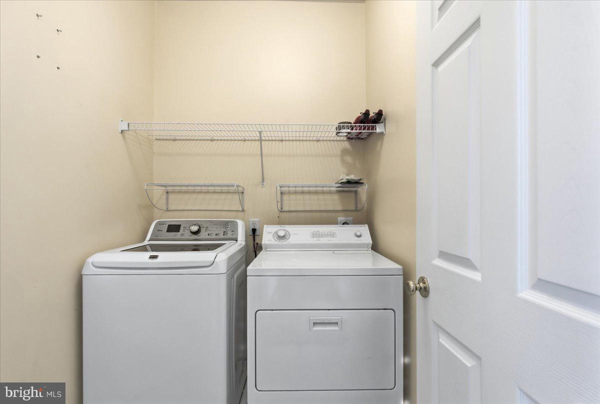 6636 HUNTER CREEK LN, ALEXANDRIA, Virginia 22315, 3 Bedrooms Bedrooms, ,3 BathroomsBathrooms,Residential,For sale,6636 HUNTER CREEK LN,VAFX2276974 MLS # VAFX2276974 6636 HUNTER CREEK LN, ALEXANDRIA, Virginia 22315, 3 Bedrooms Bedrooms, ,3 BathroomsBathrooms,Residential,For sale,6636 HUNTER CREEK LN,VAFX2276974 MLS # VAFX2276974