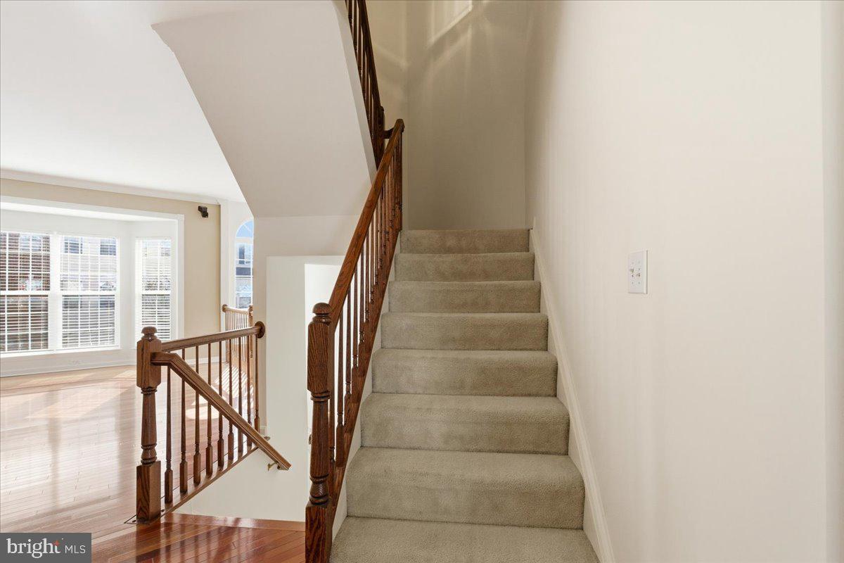 6636 HUNTER CREEK LN, ALEXANDRIA, Virginia 22315, 3 Bedrooms Bedrooms, ,3 BathroomsBathrooms,Residential,For sale,6636 HUNTER CREEK LN,VAFX2276974 MLS # VAFX2276974 6636 HUNTER CREEK LN, ALEXANDRIA, Virginia 22315, 3 Bedrooms Bedrooms, ,3 BathroomsBathrooms,Residential,For sale,6636 HUNTER CREEK LN,VAFX2276974 MLS # VAFX2276974