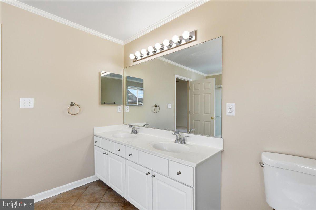 6636 HUNTER CREEK LN, ALEXANDRIA, Virginia 22315, 3 Bedrooms Bedrooms, ,3 BathroomsBathrooms,Residential,For sale,6636 HUNTER CREEK LN,VAFX2276974 MLS # VAFX2276974 6636 HUNTER CREEK LN, ALEXANDRIA, Virginia 22315, 3 Bedrooms Bedrooms, ,3 BathroomsBathrooms,Residential,For sale,6636 HUNTER CREEK LN,VAFX2276974 MLS # VAFX2276974