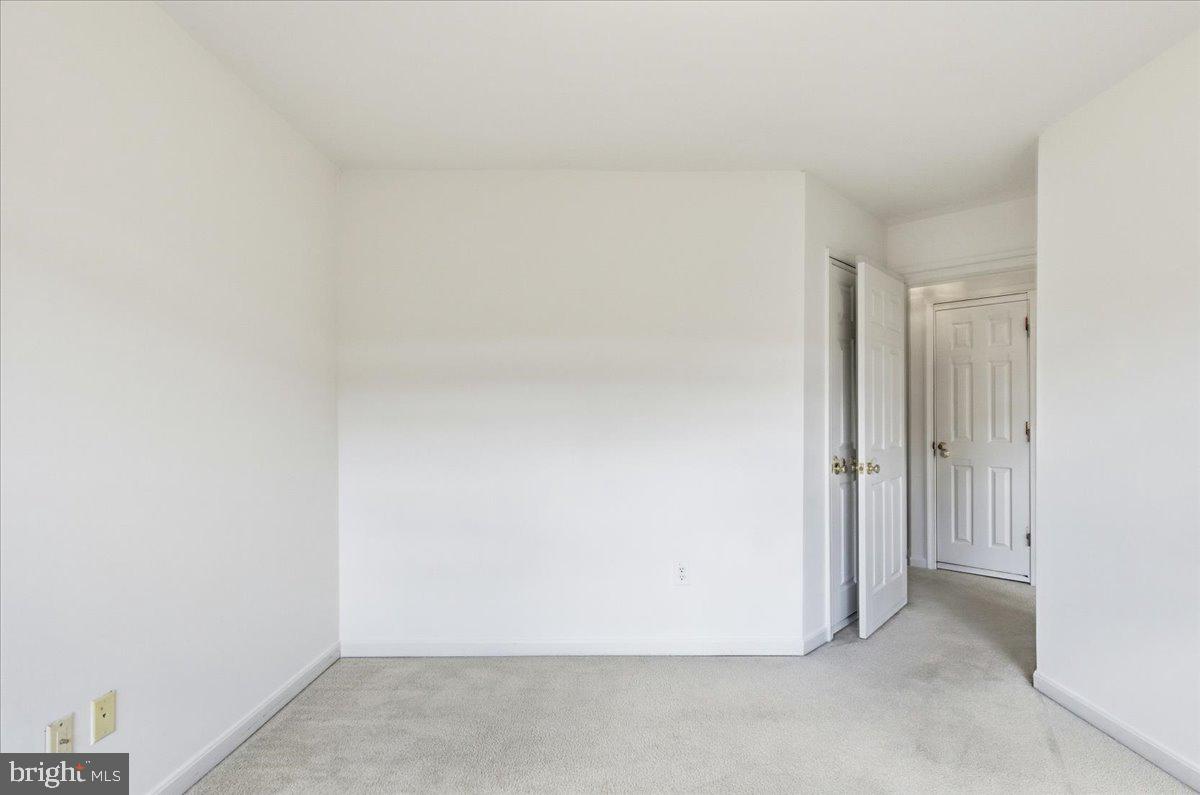 6636 HUNTER CREEK LN, ALEXANDRIA, Virginia 22315, 3 Bedrooms Bedrooms, ,3 BathroomsBathrooms,Residential,For sale,6636 HUNTER CREEK LN,VAFX2276974 MLS # VAFX2276974 6636 HUNTER CREEK LN, ALEXANDRIA, Virginia 22315, 3 Bedrooms Bedrooms, ,3 BathroomsBathrooms,Residential,For sale,6636 HUNTER CREEK LN,VAFX2276974 MLS # VAFX2276974